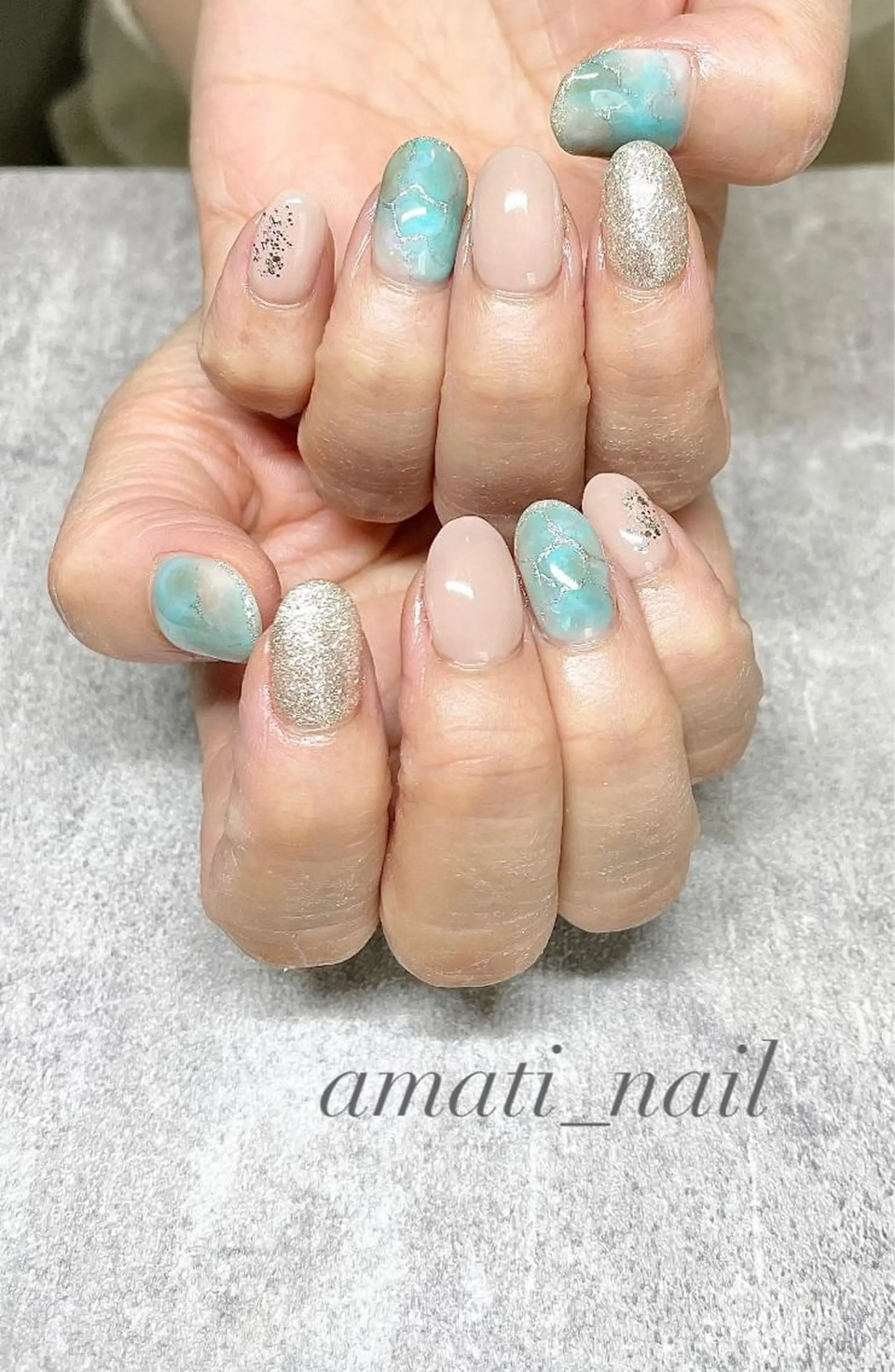 ネイル マグネットネイル ミラーネイル ニュアンスネイル ワンカラーネイル 春ネイル ハンドネイル amati_nail TAKAKOのネイルデザイン