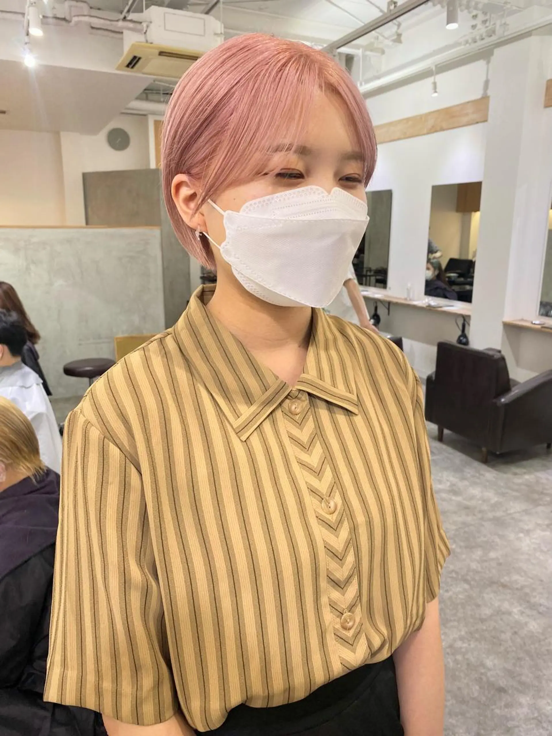 ショート カラー ハンサムショート ベージュカラー ピンクカラー ピンクベージュ ショートヘア カット ヘアカラー トリートメント 森貴裕/ベージュ/ パーマ/オリーブのヘアスタイル