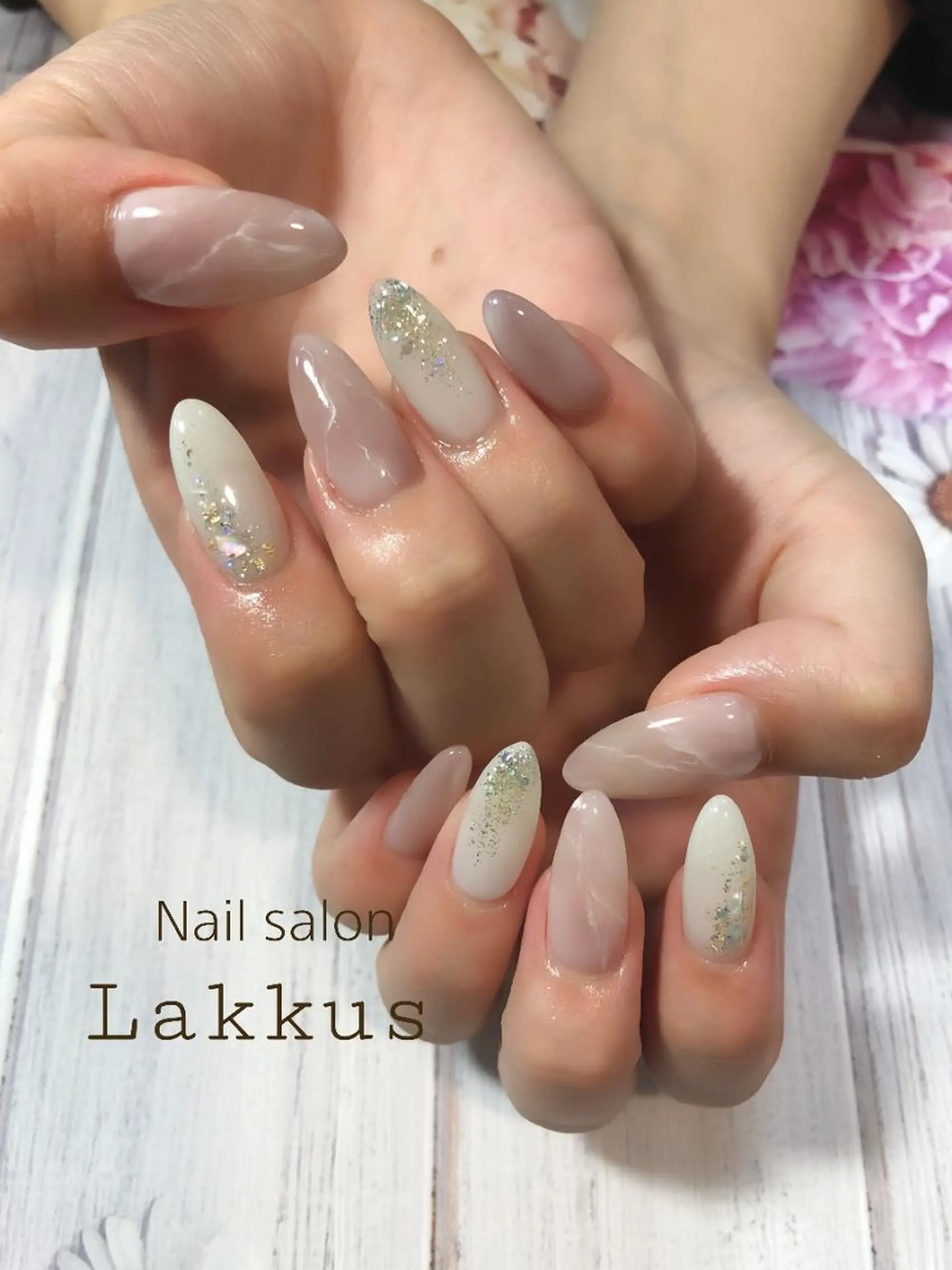 ネイル ハンドネイル Lakkus T－Mのネイルデザイン