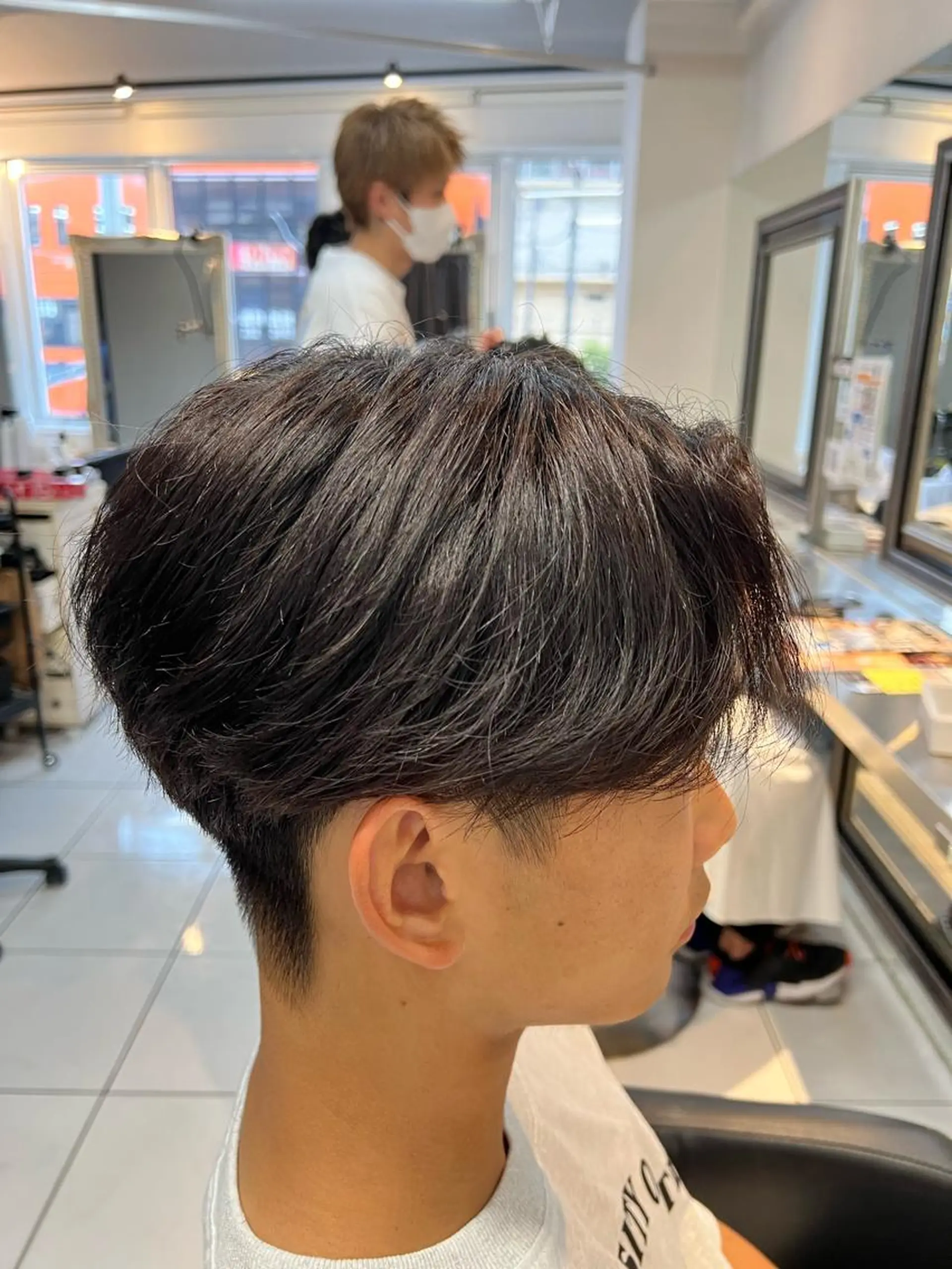 メンズ センターパート フェードカット カルマパーマ マッシュ メンズパーマ パーマ特化美容師 茂木広幸のヘアスタイル