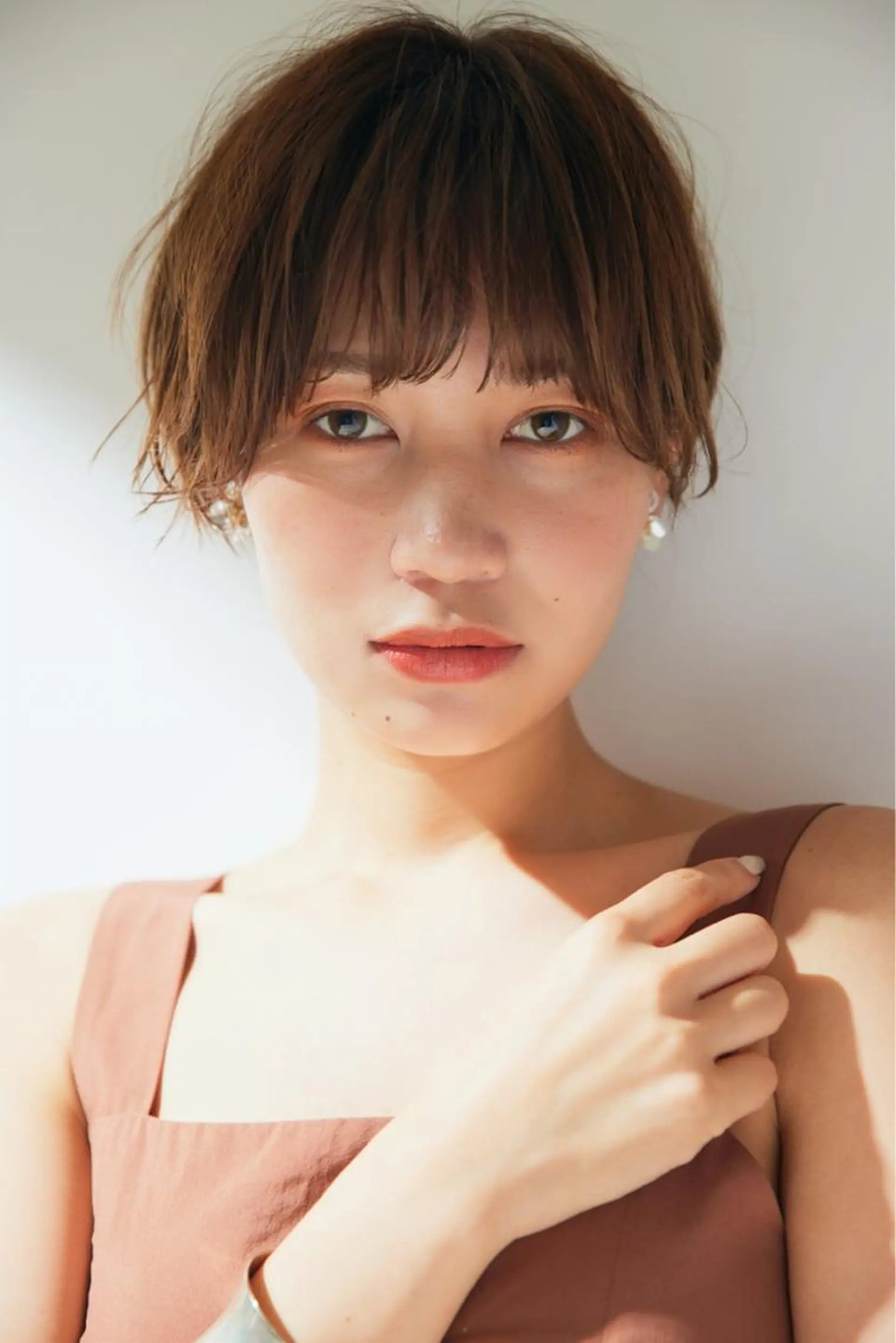 ショート カット 🎨インナーカラー が得意👍新垣⚜️のヘアスタイル