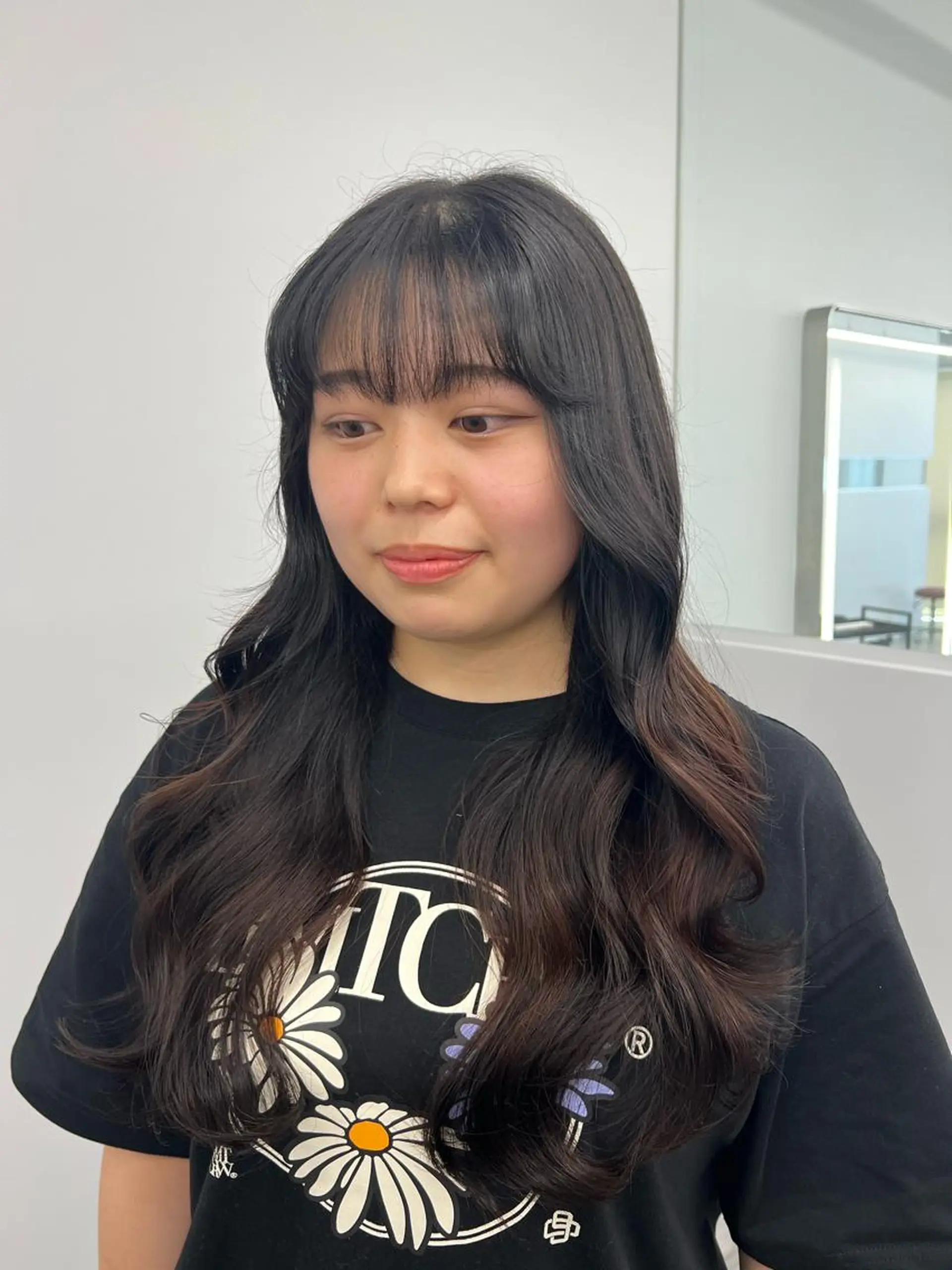 ロング 韓国風ヘア レイヤーカット MYRTLE Mifūのヘアスタイル