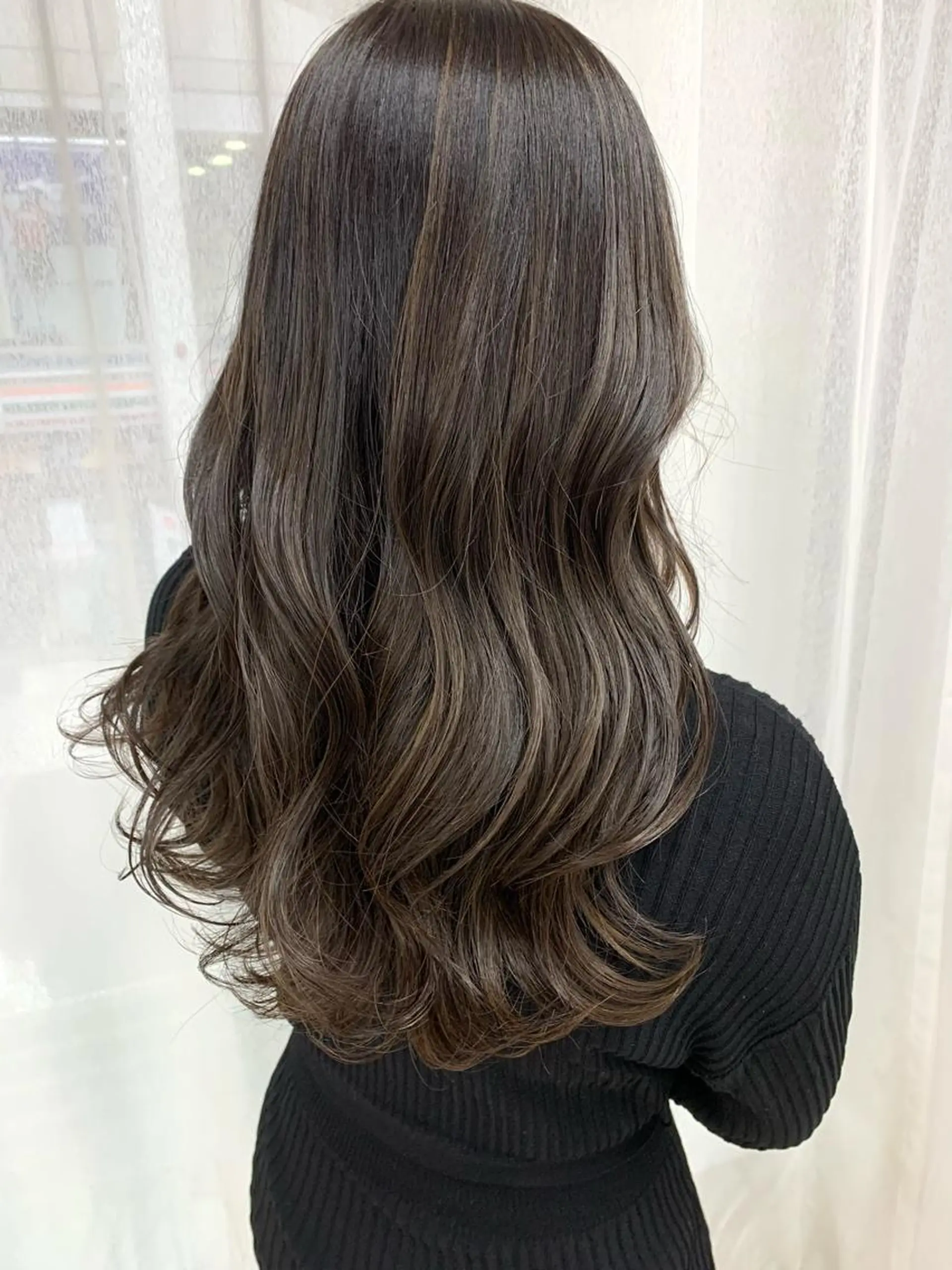 ロング カラー グレージュ ハイライトカラー ハイライト LUNON/田河優花 /デザインカラーのヘアスタイル