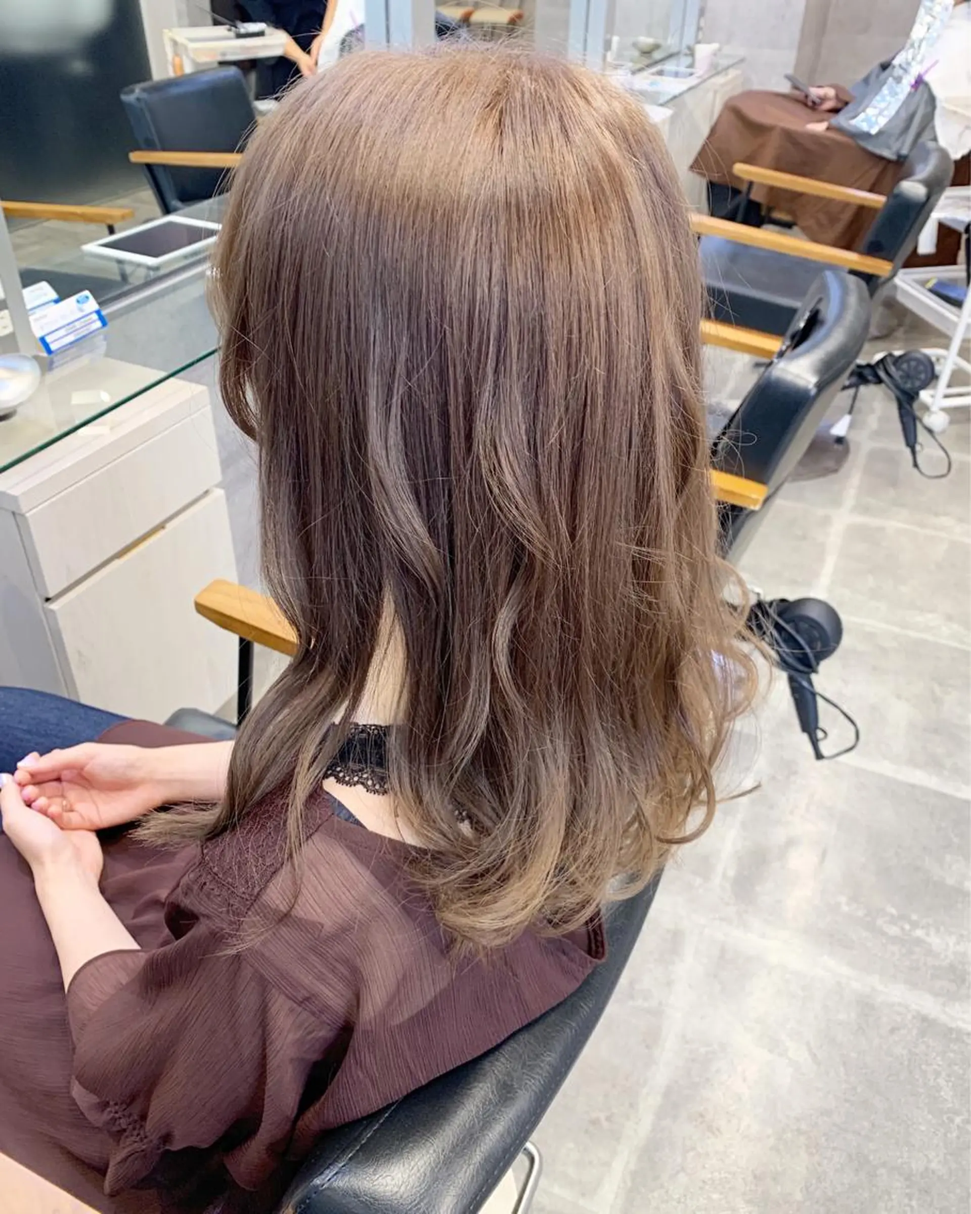 ミディアム カラー 今野 美栄のヘアスタイル