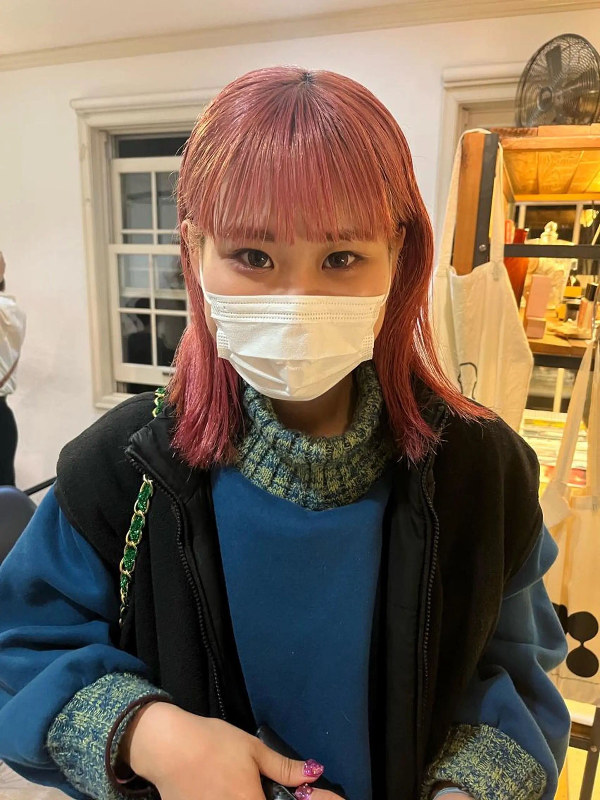 ミディアム eri kinjoのヘアスタイル