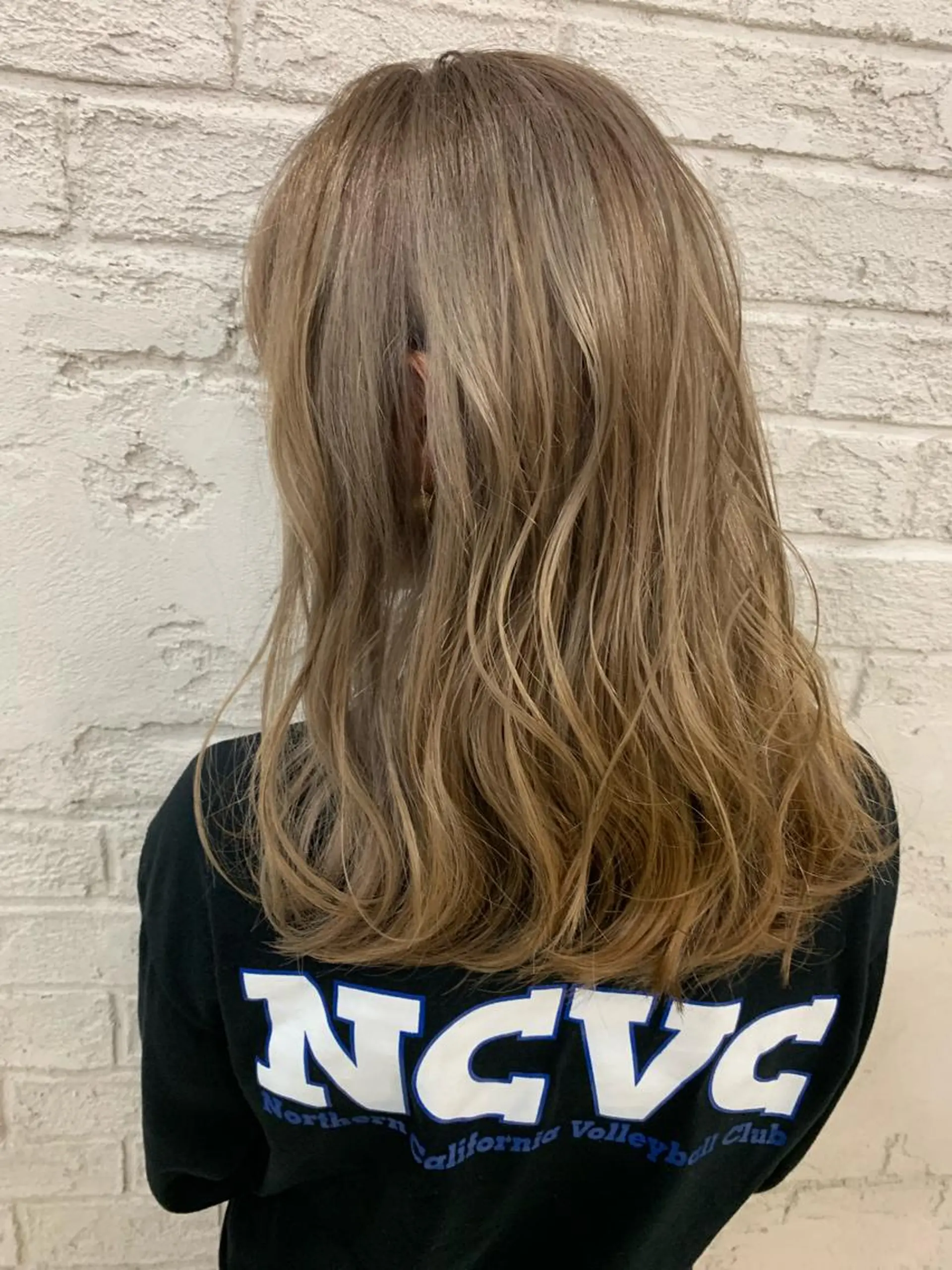 セミロング 🇺🇸ハイライト特 化美容師🇺🇸漆沢のヘアスタイル