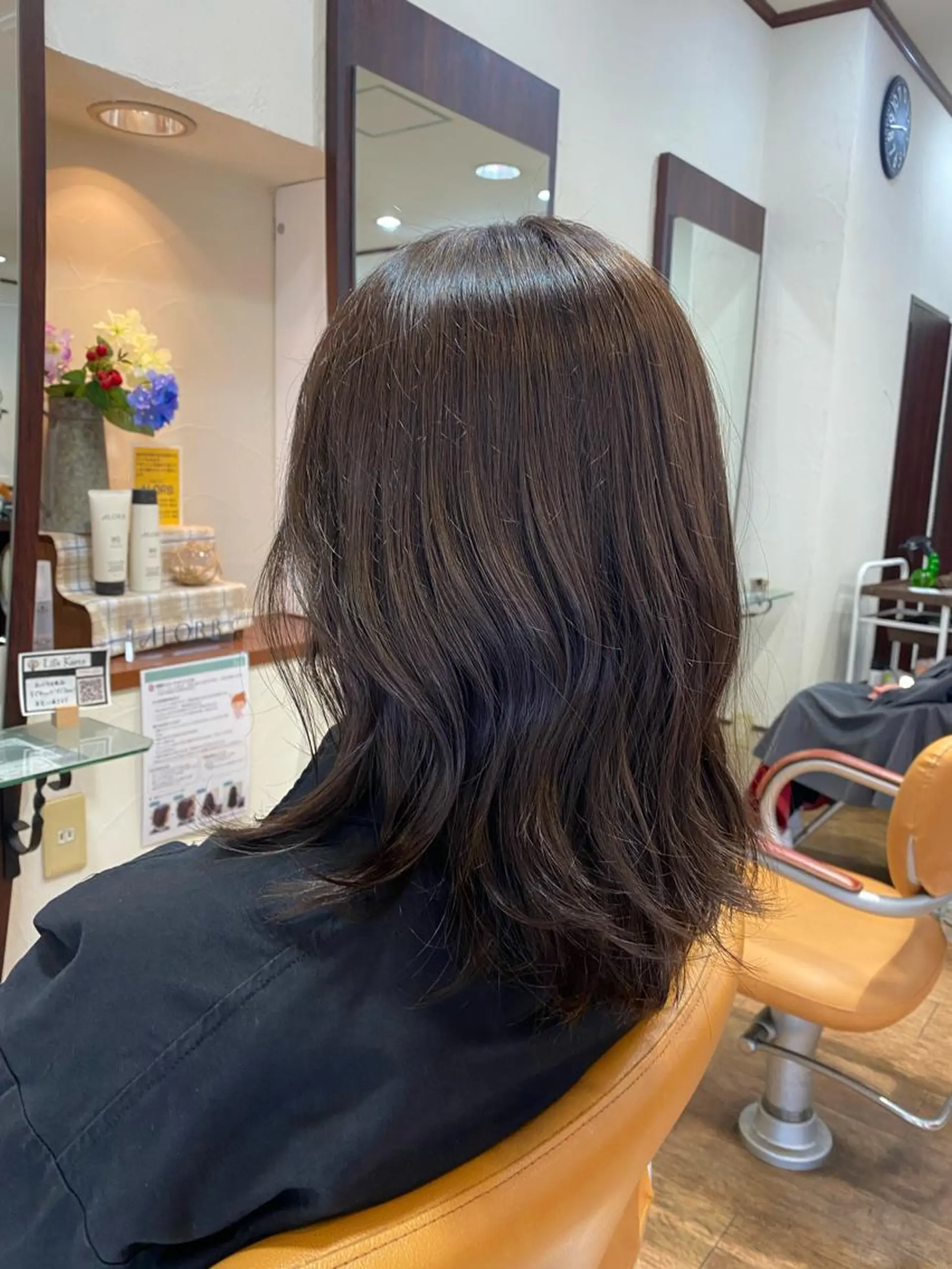 ミディアム カラー ブラウンカラー モカブラウン サプリームヘア 飯田みち瑠のヘアスタイル