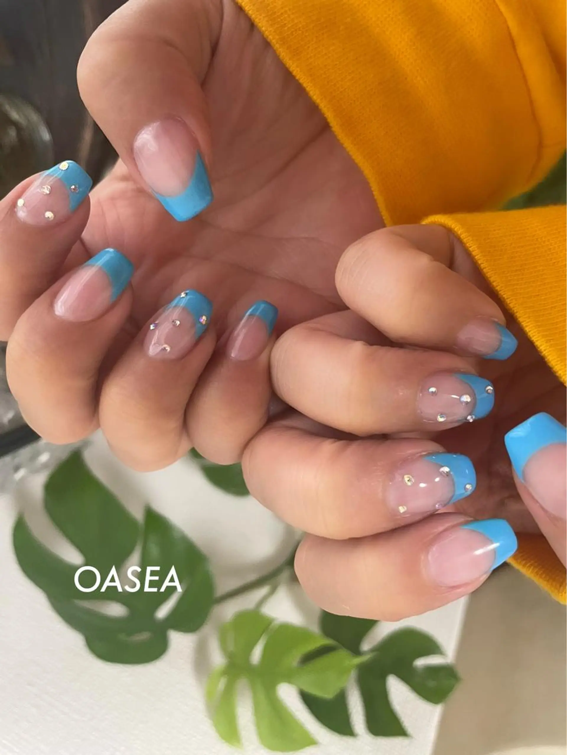 ネイル アートネイル ストーンネイル ハンドネイル 🌞💜 KAORI 🌴のネイルデザイン