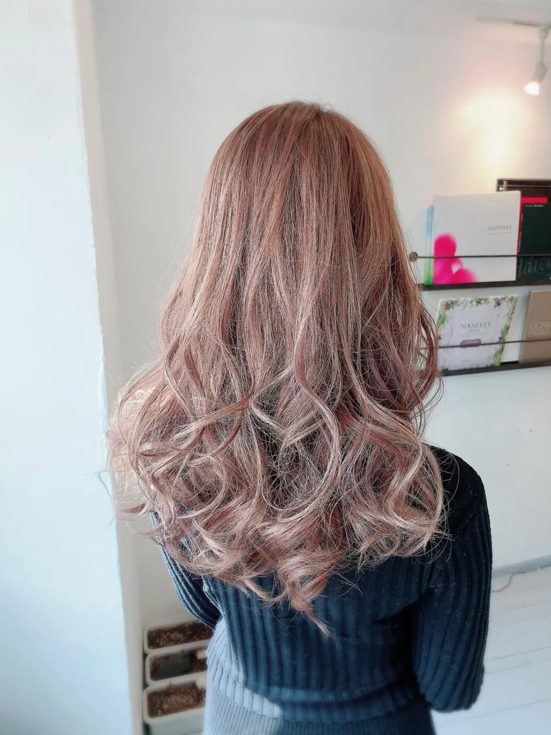 ロング カラー ベージュカラー ブリーチ カット ヘアカラー トリートメント 💎JADE GRACE💎のヘアスタイル