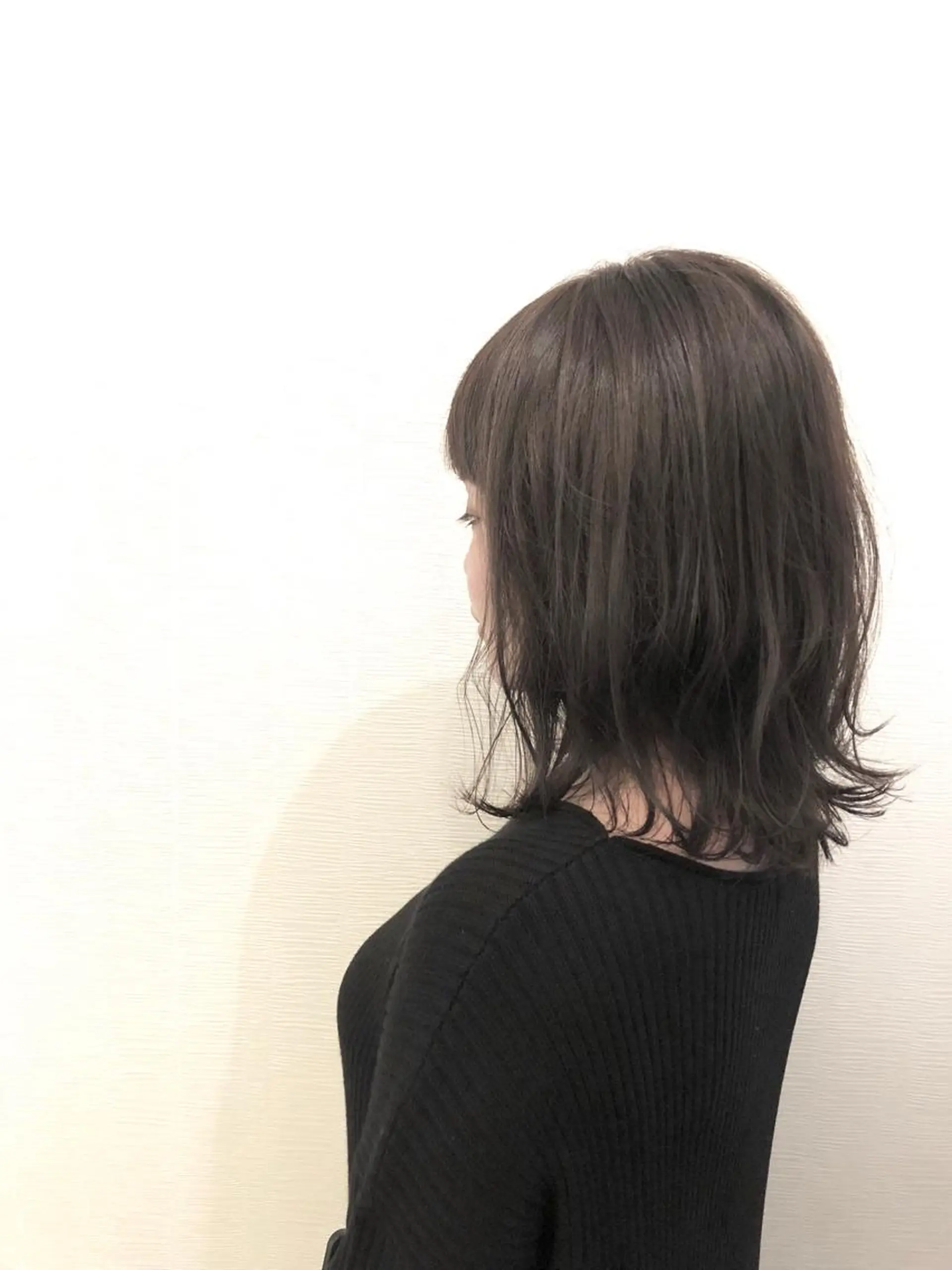 ミディアム カラー 平川 友希子のヘアスタイル