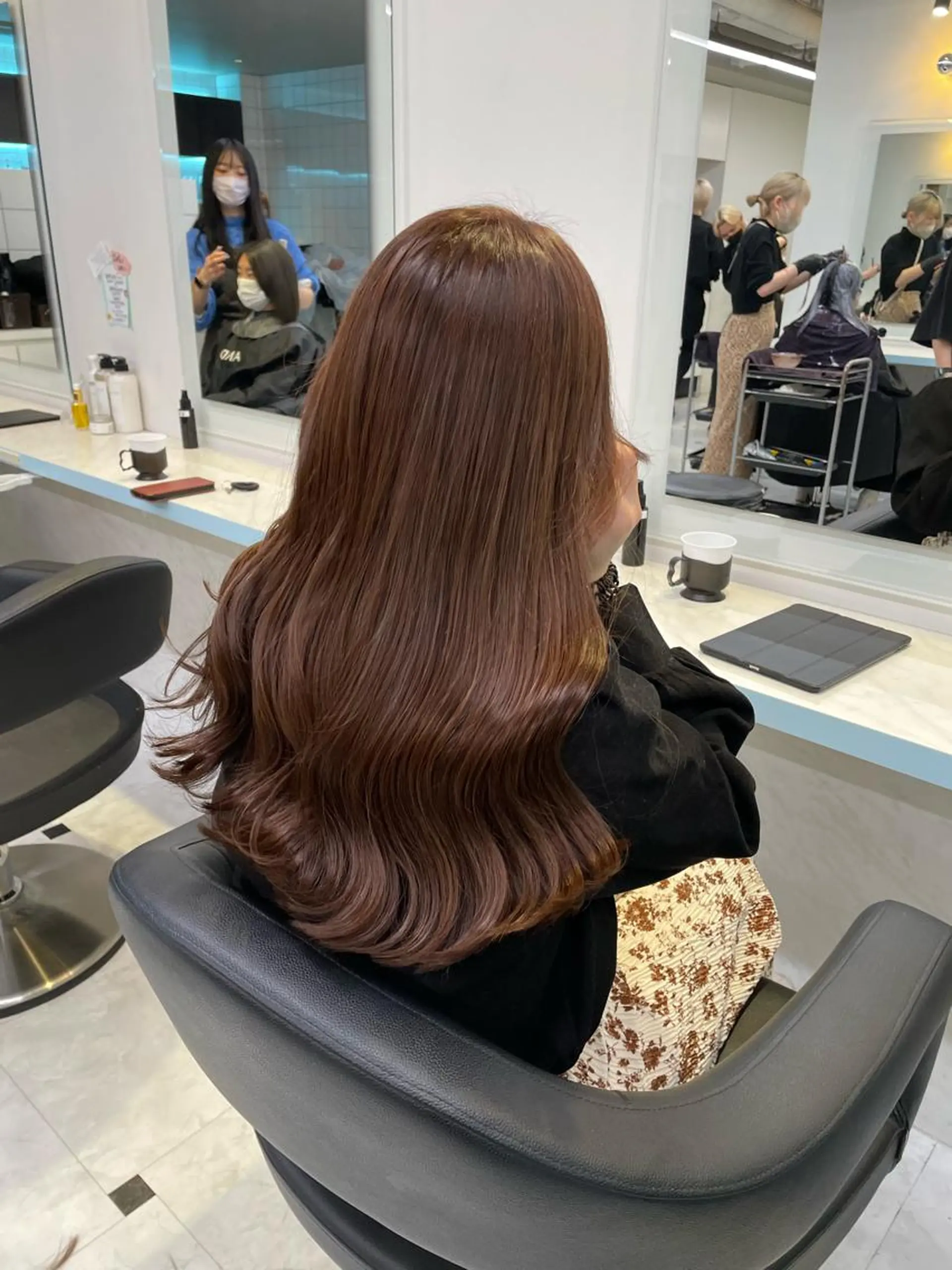 ミディアム ヘアカラー トリートメント 顔周りレイヤー/新宿 /モテ艶カラー/航介のヘアスタイル