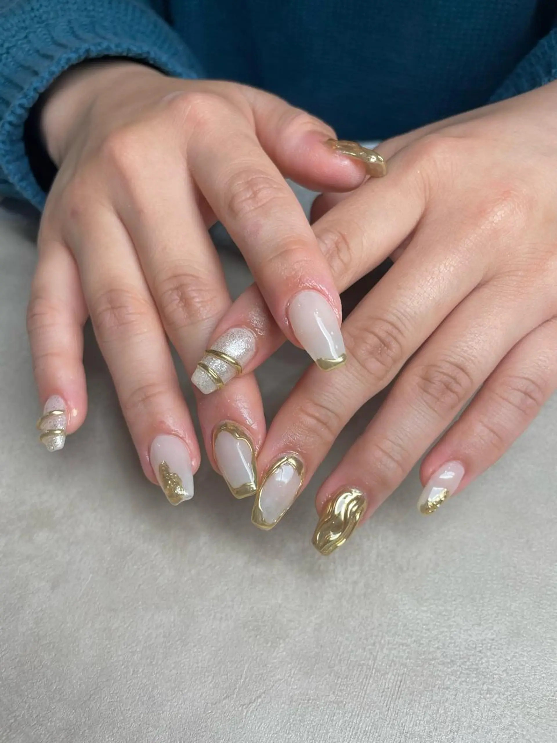 ネイル ハンドネイル フットネイル with hues AYAのネイルデザイン