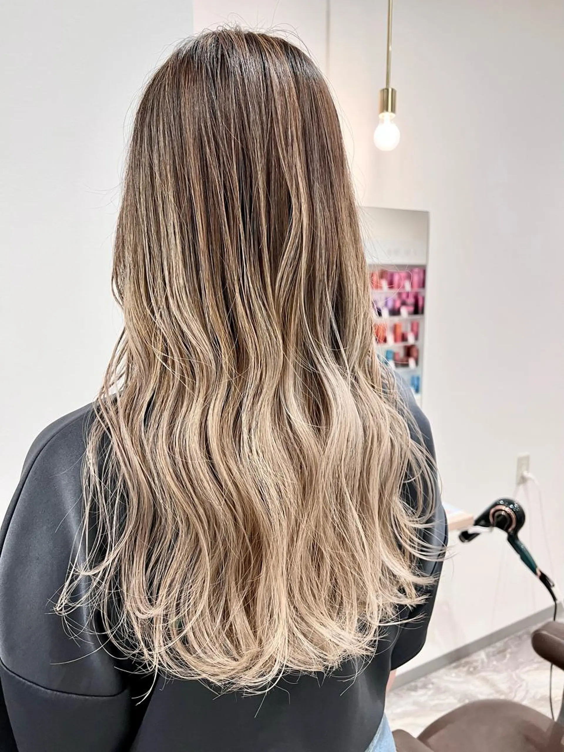 セミロング 髪質改善 レイヤーカット 縮毛矯正 ヘアカラー ブリーチ毛に縮毛矯正 ✨カラー✨山田 正幸のヘアスタイル