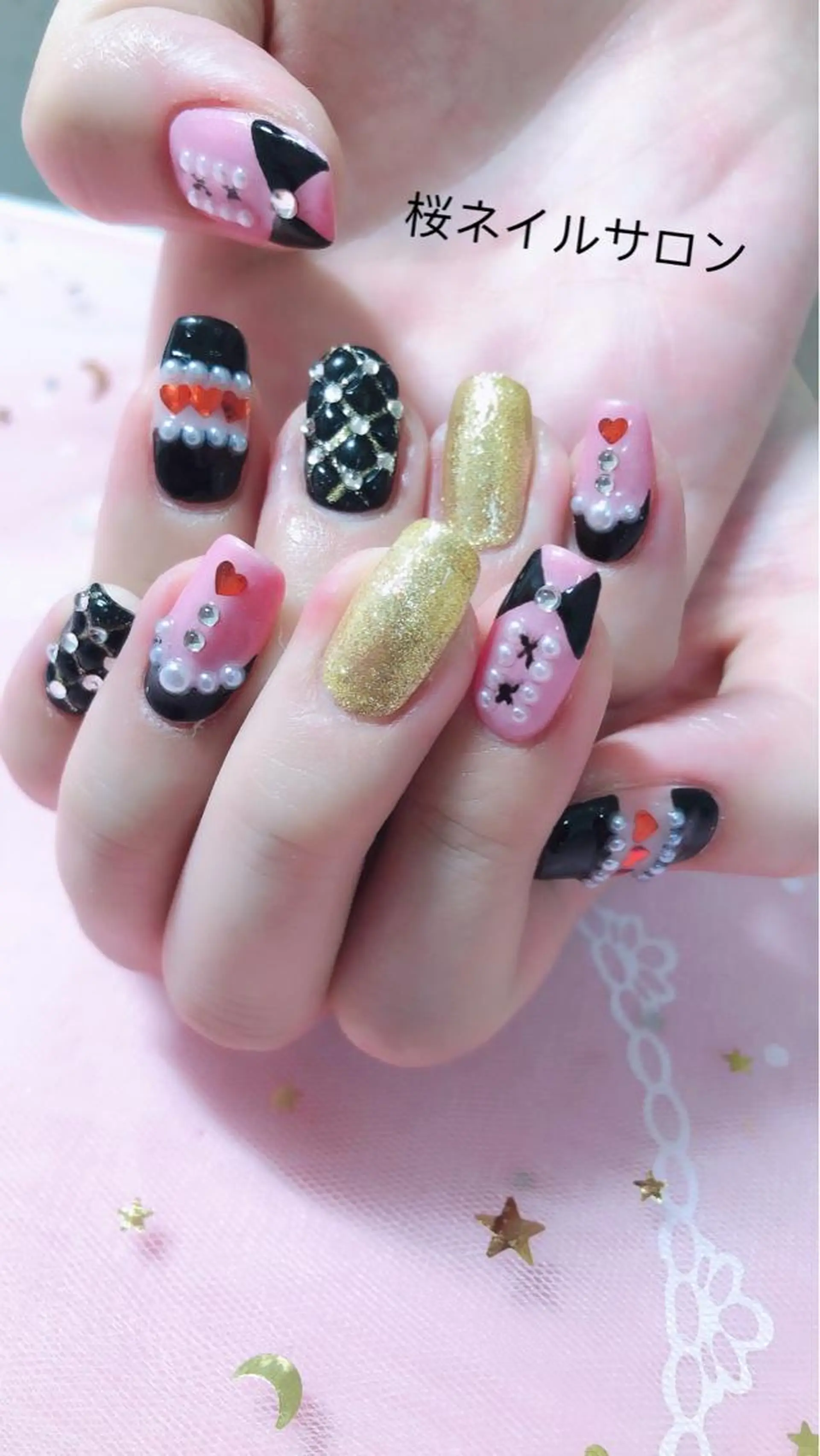 ネイル ハンドネイル MoonNail ユリ🌸のネイルデザイン