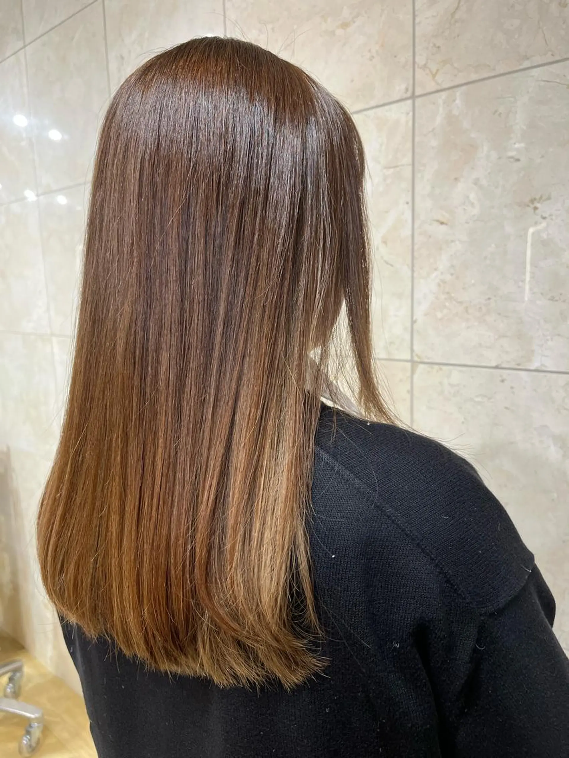 セミロング カラー トリートメント 酸熱トリートメント カット トリートメント 清水　仰士 ROW町田のヘアスタイル