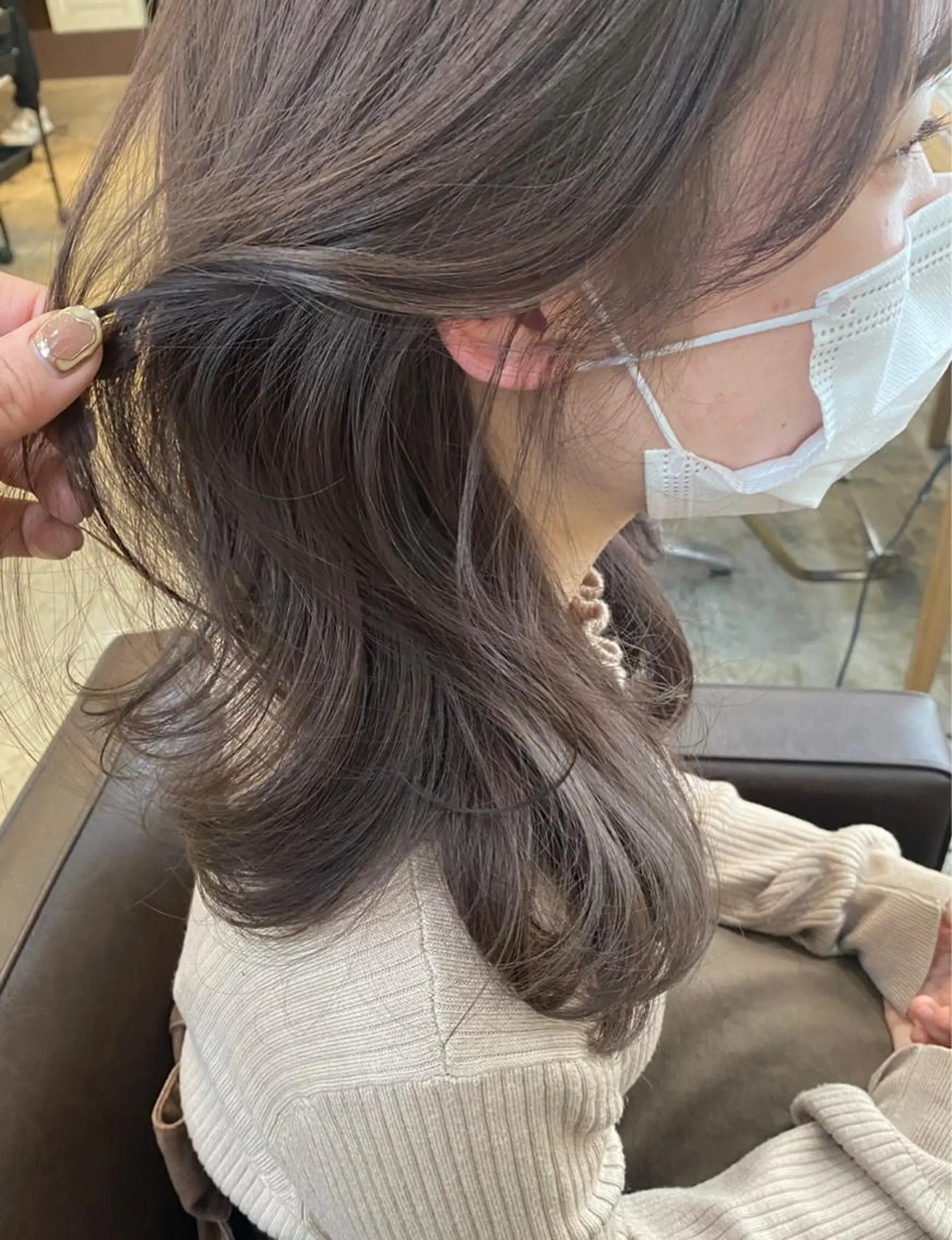 ミディアム カット ヘアカラー トリートメント 似合わせレイヤーカッ ト🩶瀧本美咲のヘアスタイル