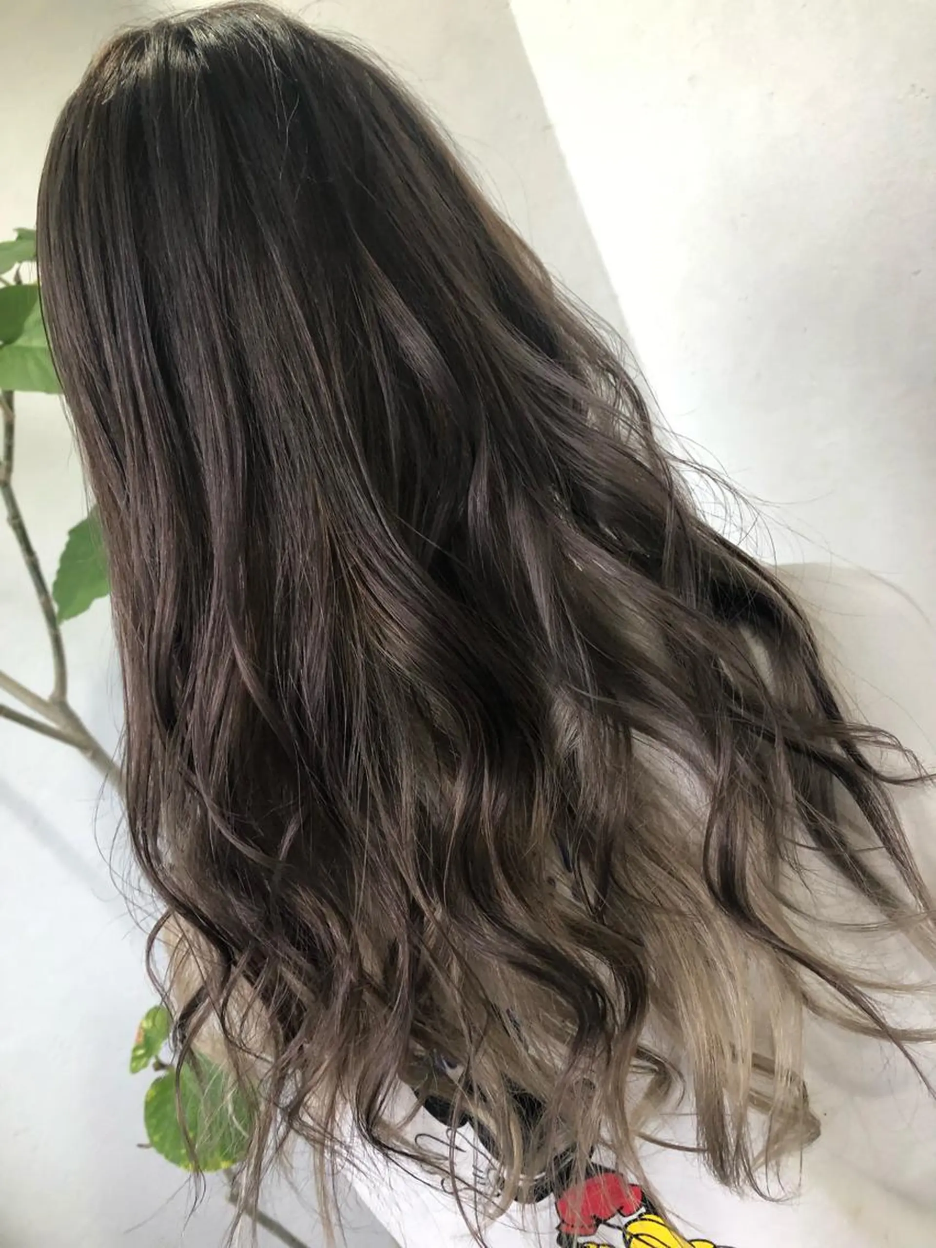 カラー ベージュカラー インナーカラー ミルキーベージュ ヘアカラー トリートメント ブリーチ毛縮毛矯正 👑山口のヘアスタイル