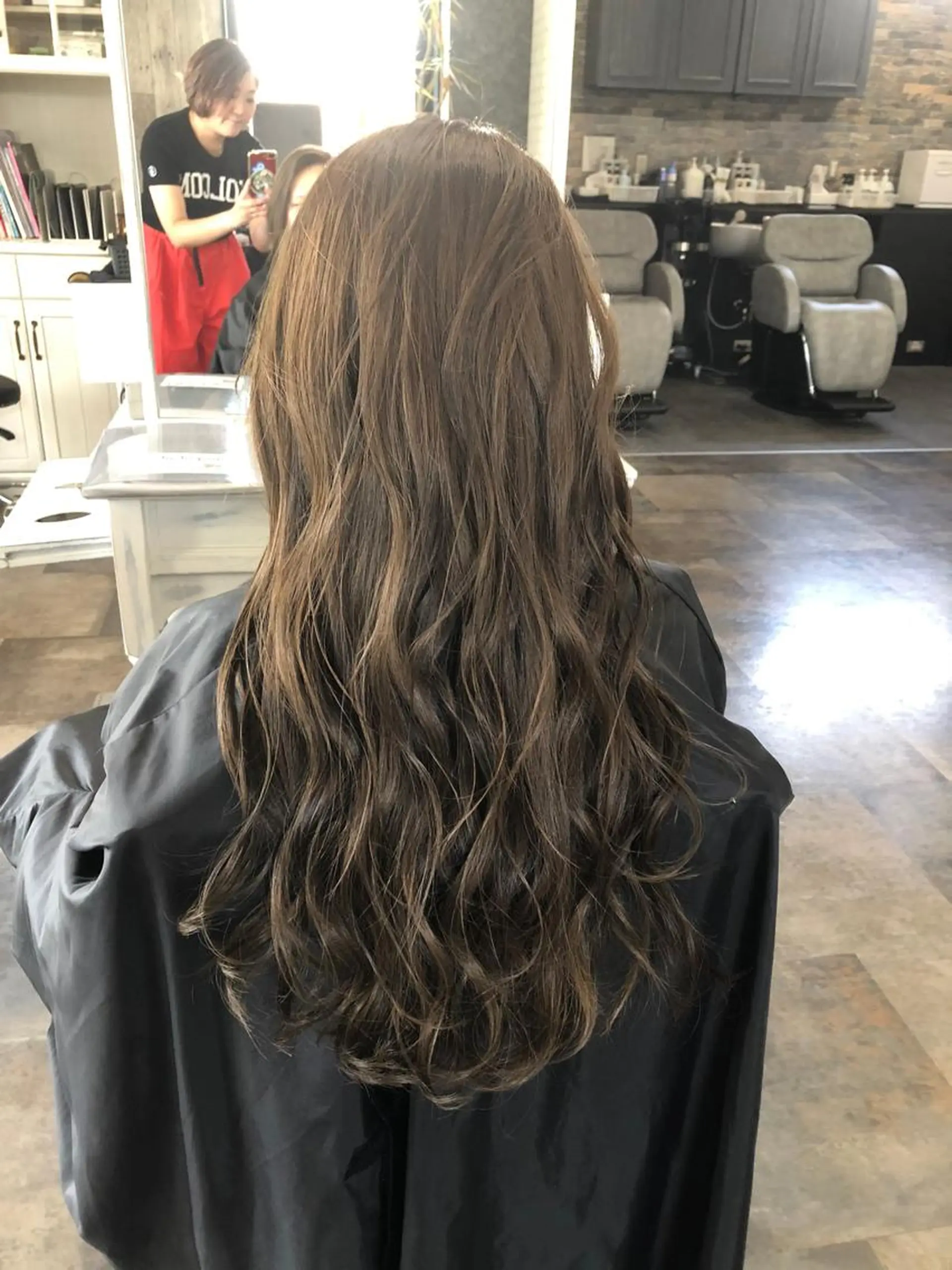 ロング カラー T he apartment of solon船橋2nd所属・solon船橋2nd Amiのヘアスタイル