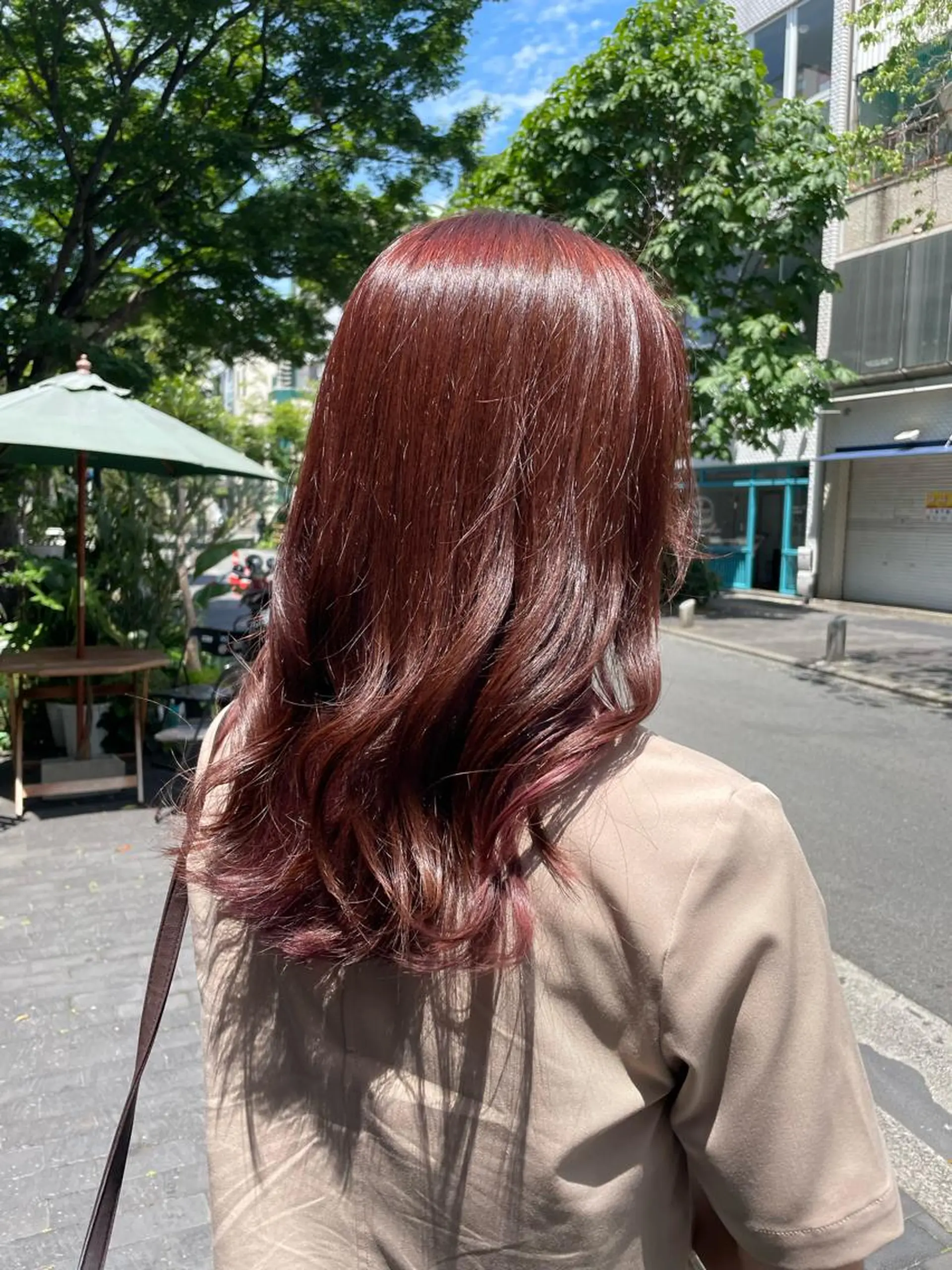 セミロング カラー ピンクカラー 赤星 さえのヘアスタイル