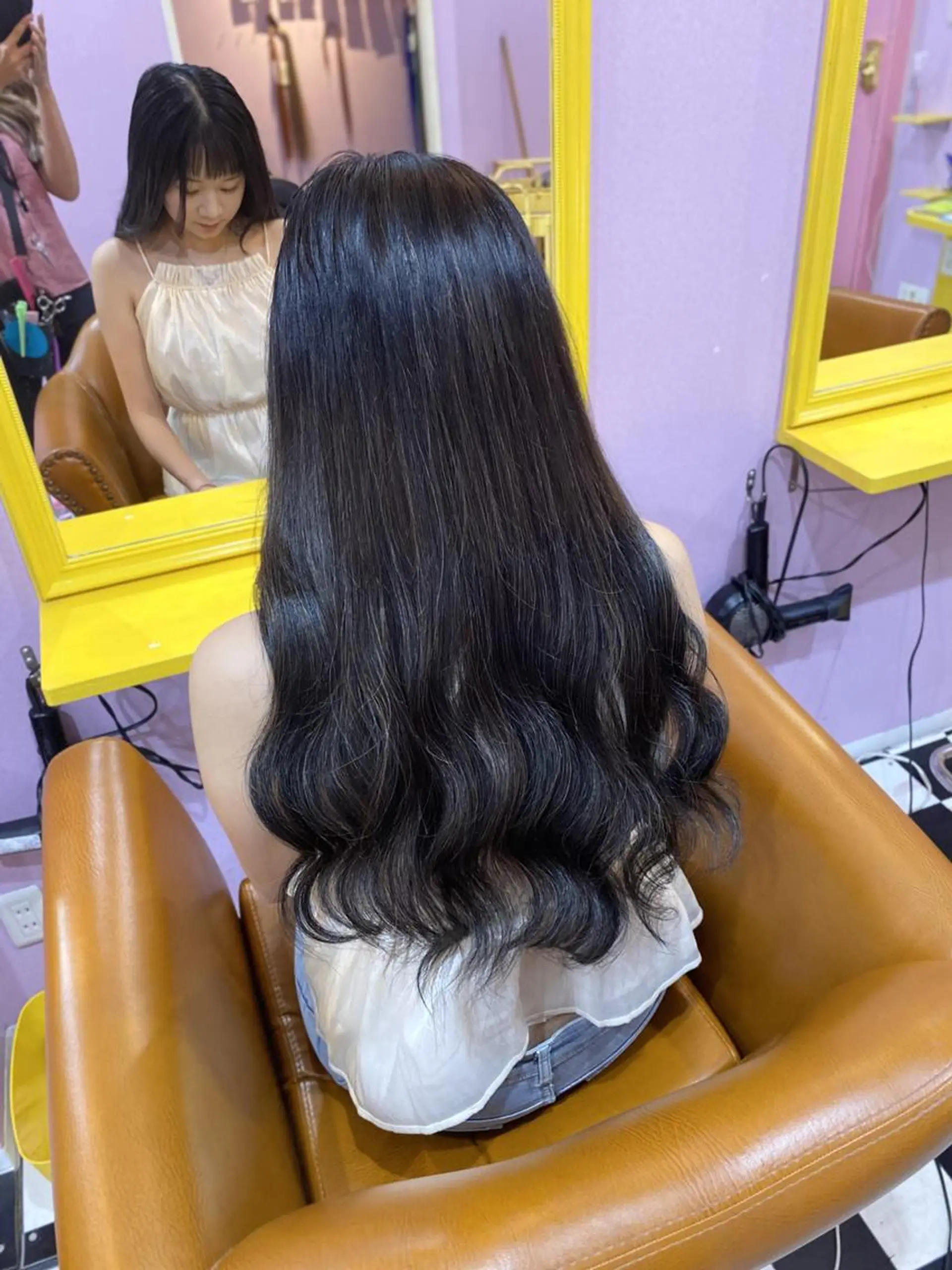 ロング カラー ヘアアレンジ カット エクステ チビ編み込みエクステ シールエクステのヘアスタイル