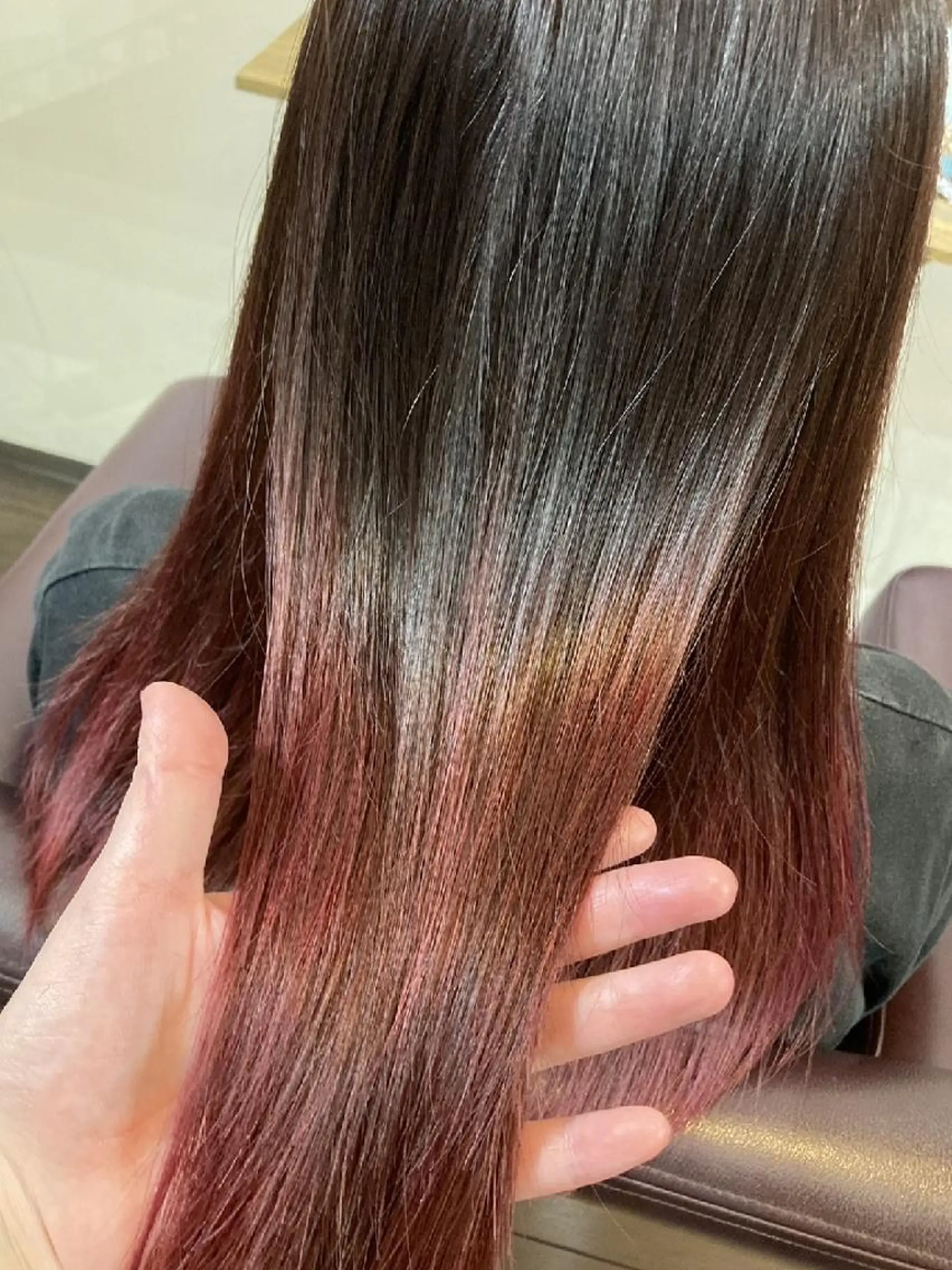 セミロング おだ ももかのヘアスタイル