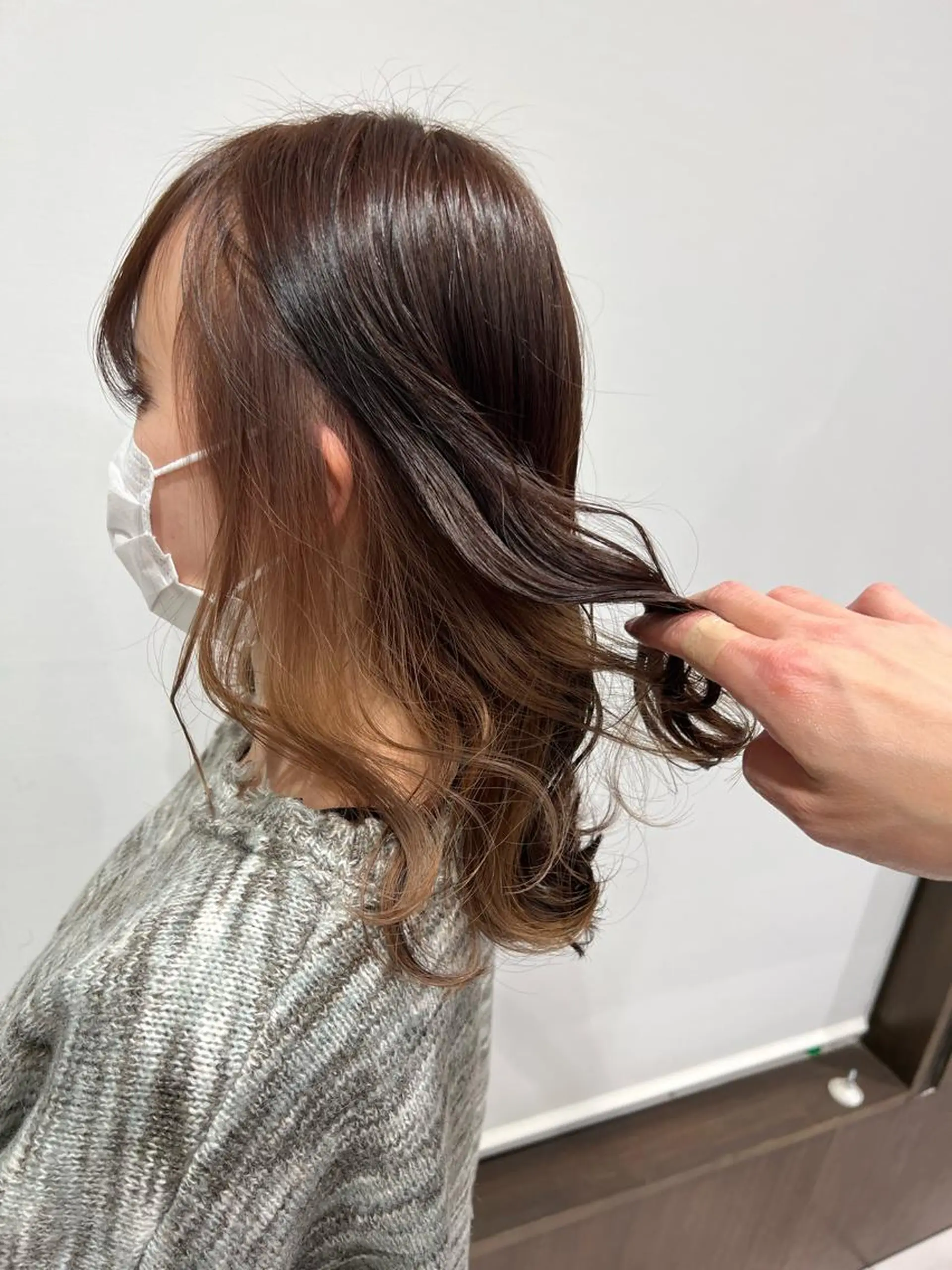セミロング カット ヘアカラー トリートメント 下條 真のヘアスタイル