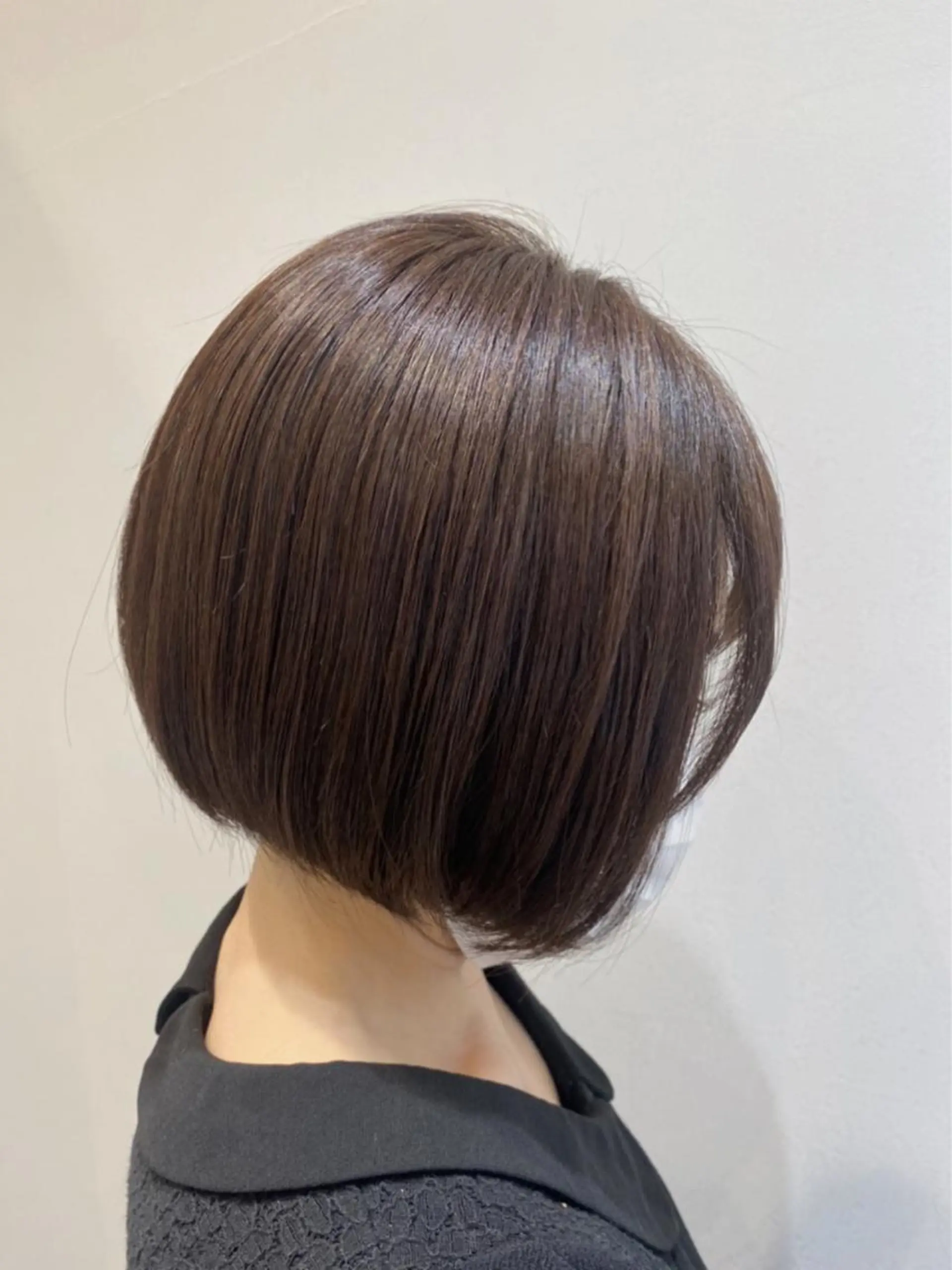 ミディアム ボブ 坂井 千穂のヘアスタイル
