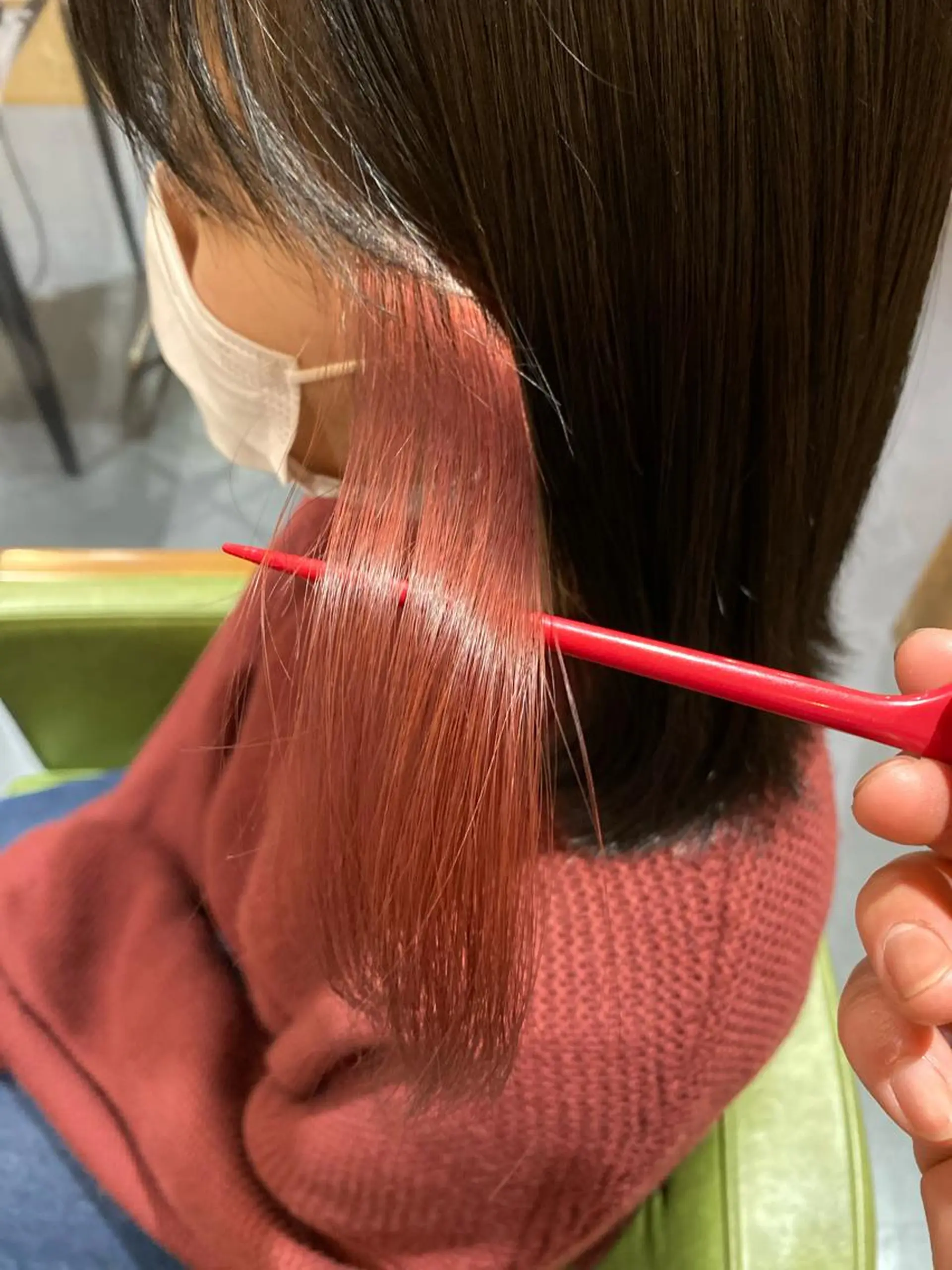 ミディアム カラー ハラ ルイスのヘアスタイル