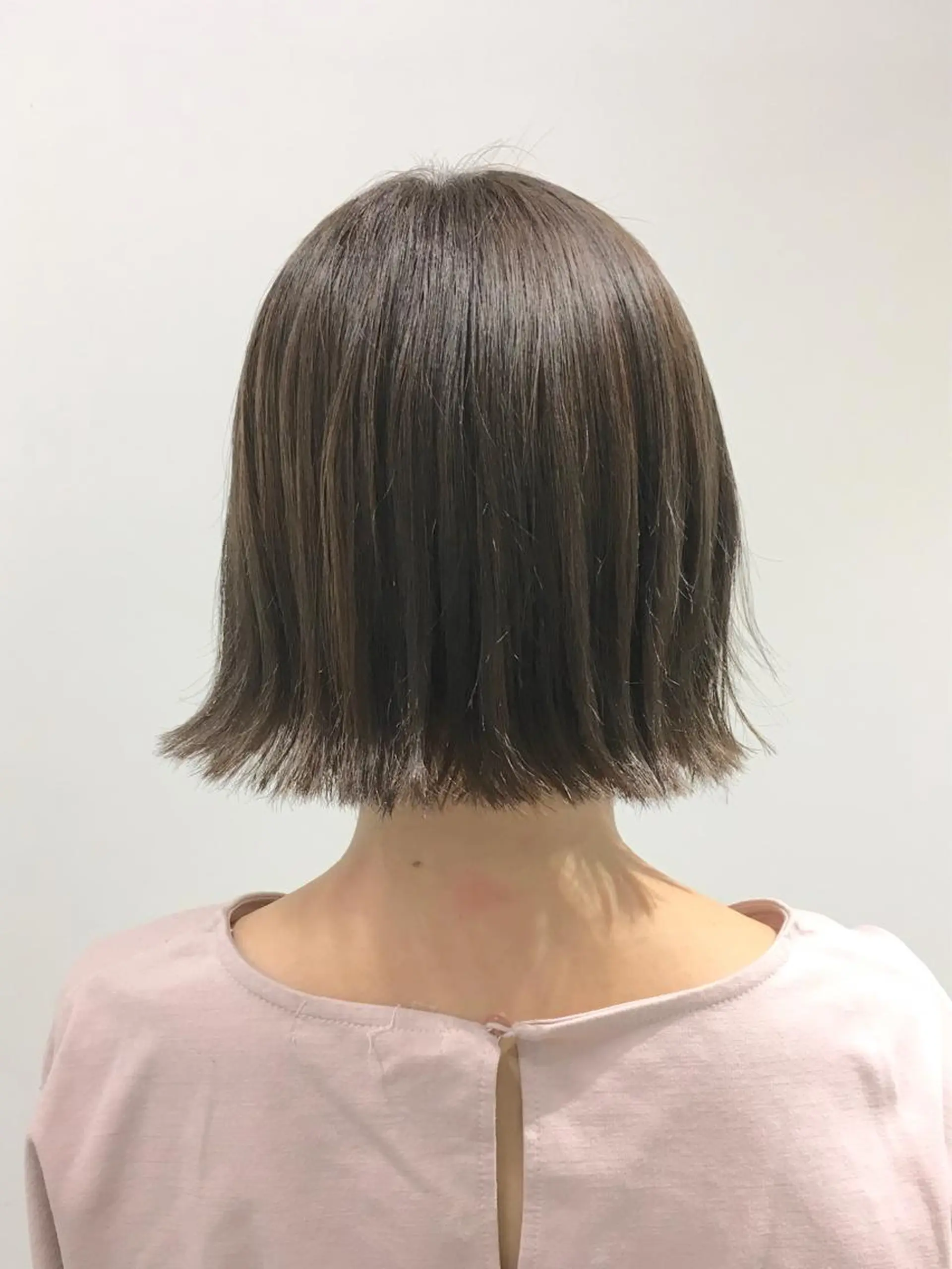 ショート カラー 切りっぱなしボブ ボブ yoshi ☆のヘアスタイル
