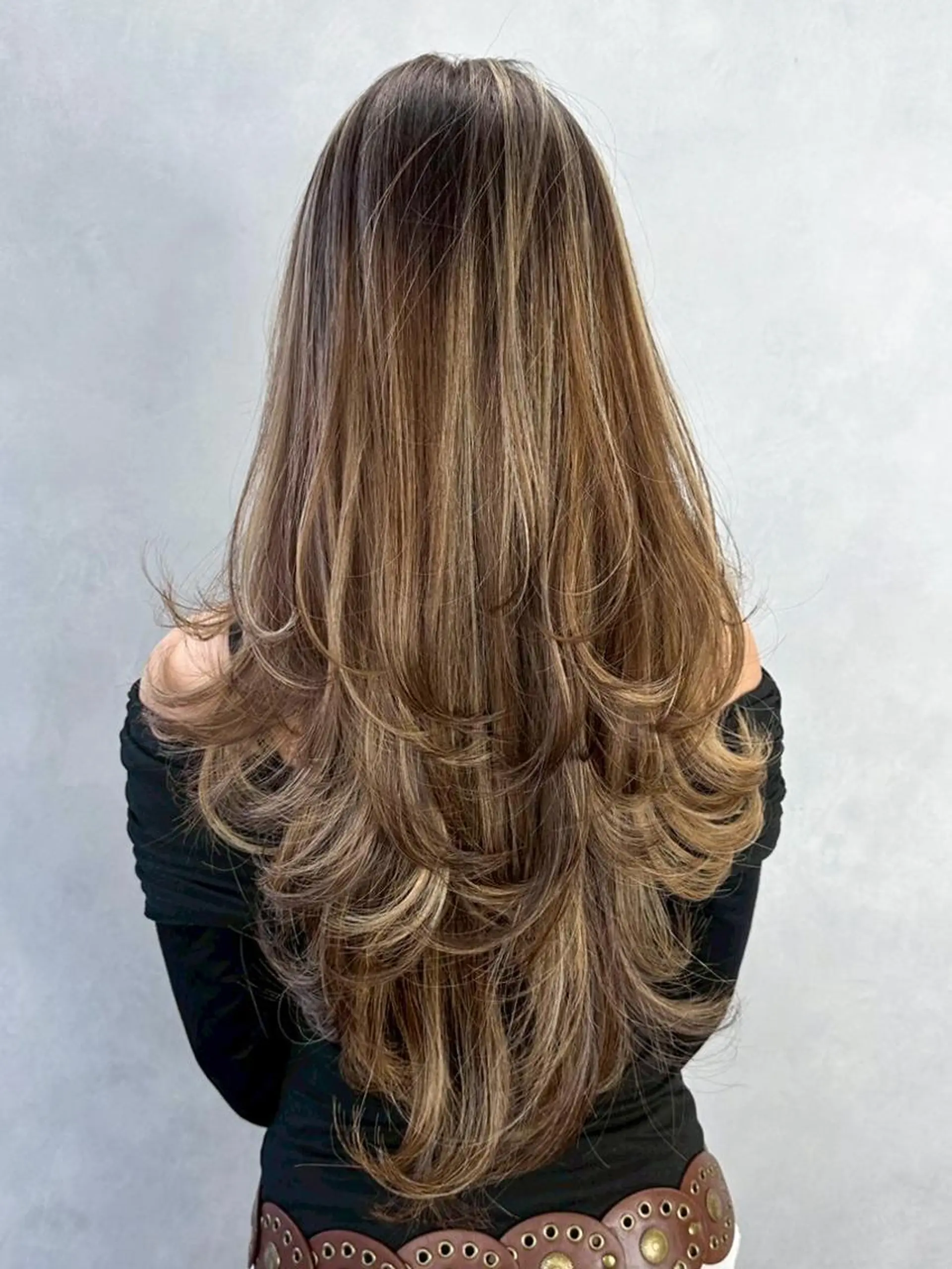 セミロング カラー ベージュカラー グレージュ オリーブベージュ 韓国風ヘア カット ヘアカラー トリートメント ITbyALBUM 八王子店のヘアスタイル