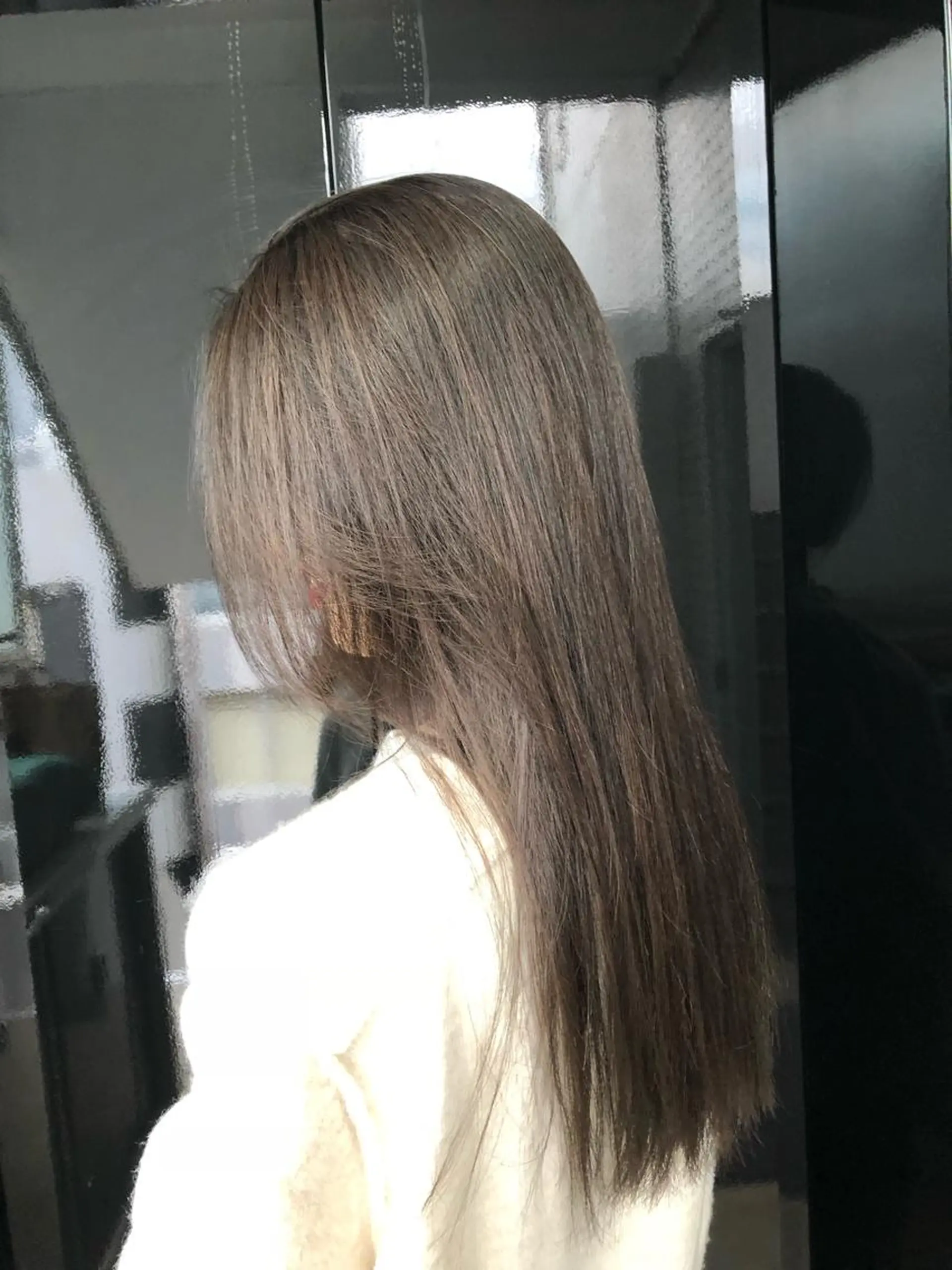 ロング カラー アッシュ ハイトーンカラー カット 縮毛矯正 トリートメント 川野 賢のヘアスタイル