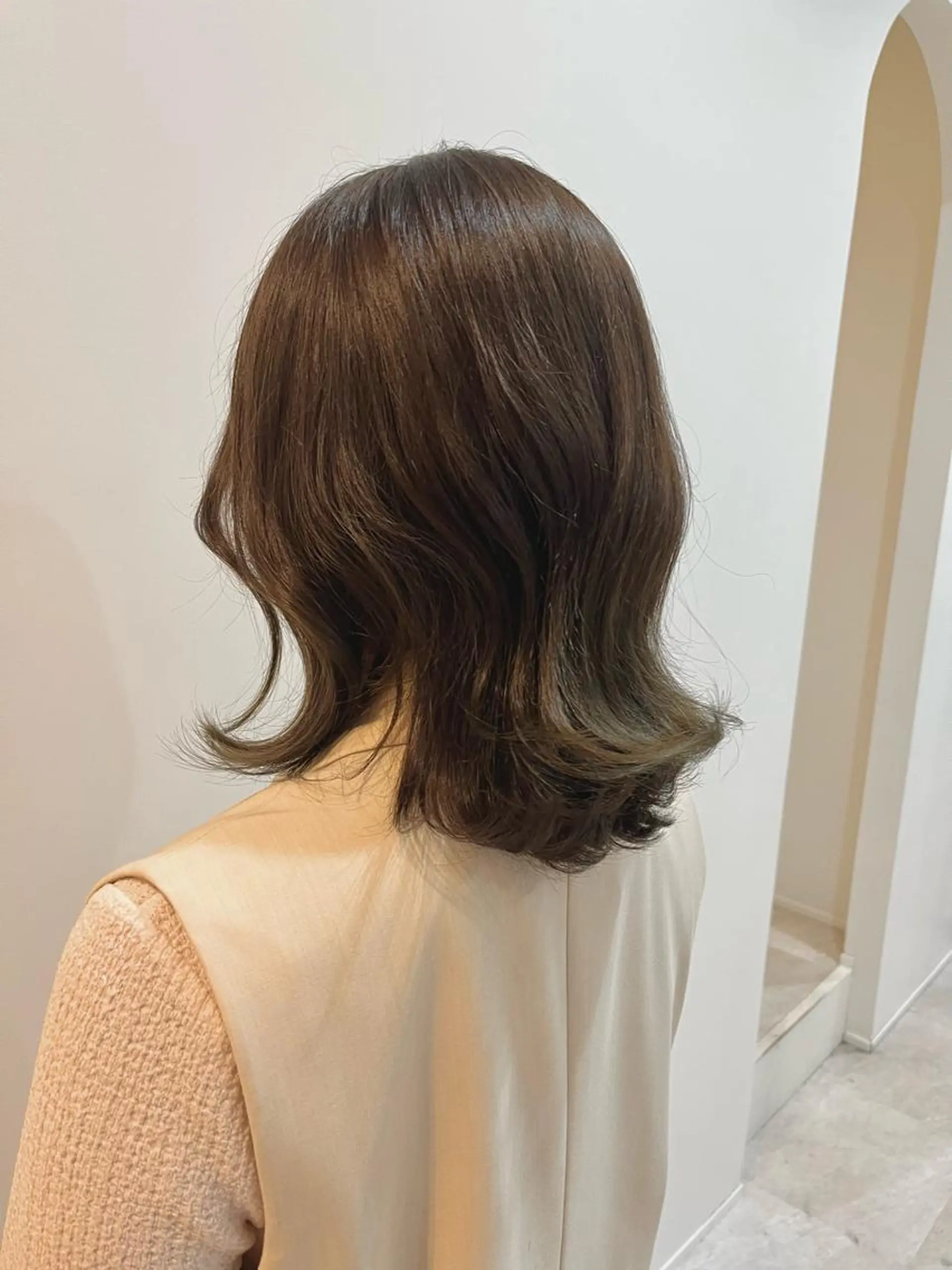 ミディアム ヘアカラー 加藤 明香里のヘアスタイル
