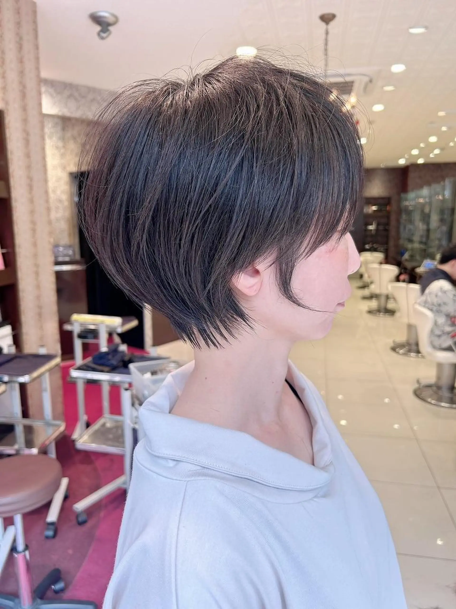 ショート 大川 有香のヘアスタイル