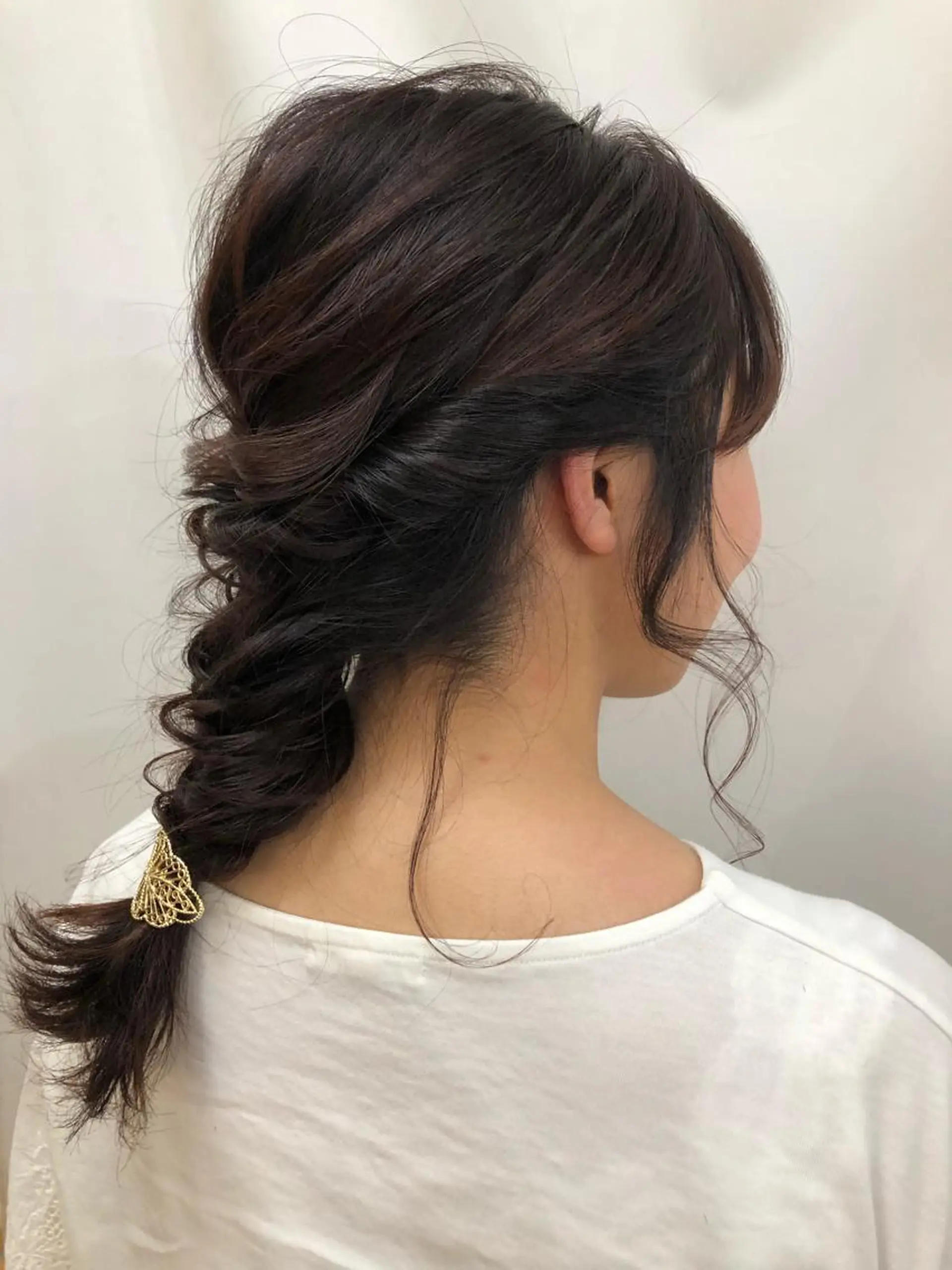 ロング ヘアアレンジ 女性に人気♪ はやしほのかのヘアスタイル