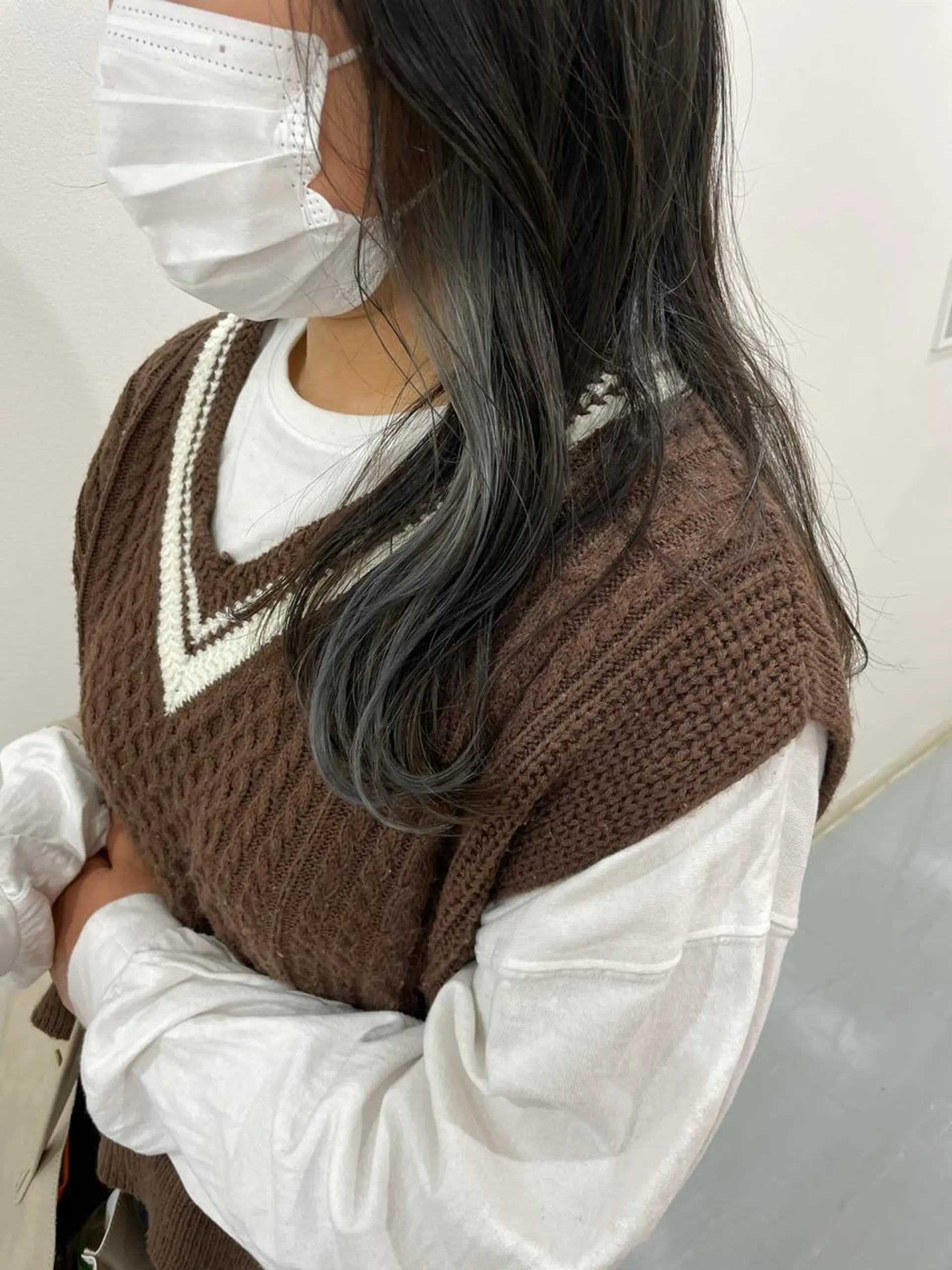 ロング カラー akane .のヘアスタイル