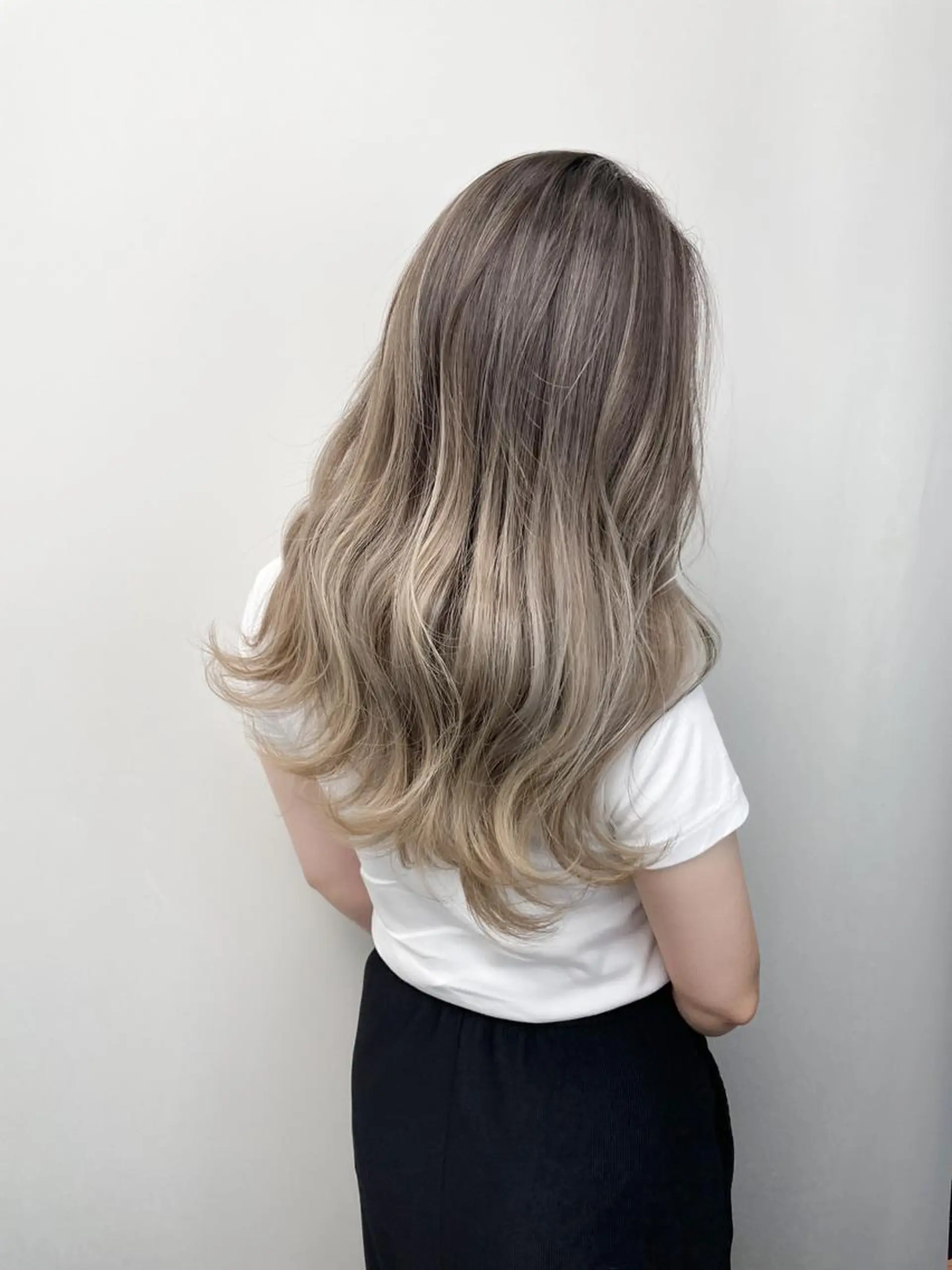 ロング カラー シールエクステ バレイヤージュ ミストバング ブリーチ ダブルカラー ヘアカラー 【KIRA 代表】 TATSUYAのヘアスタイル