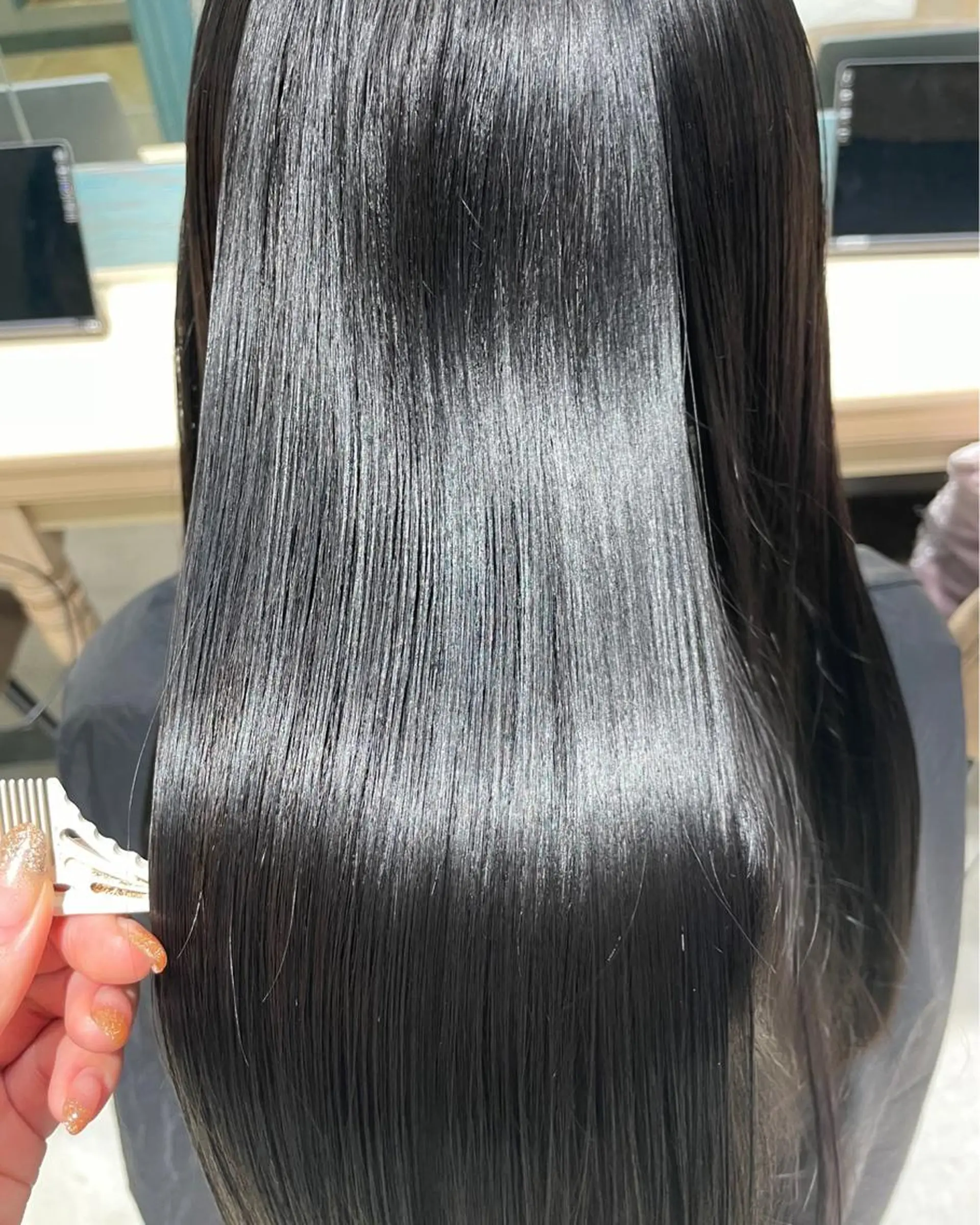 ロング パーマ 縮毛矯正 トリートメント 酒井 里穂のヘアスタイル