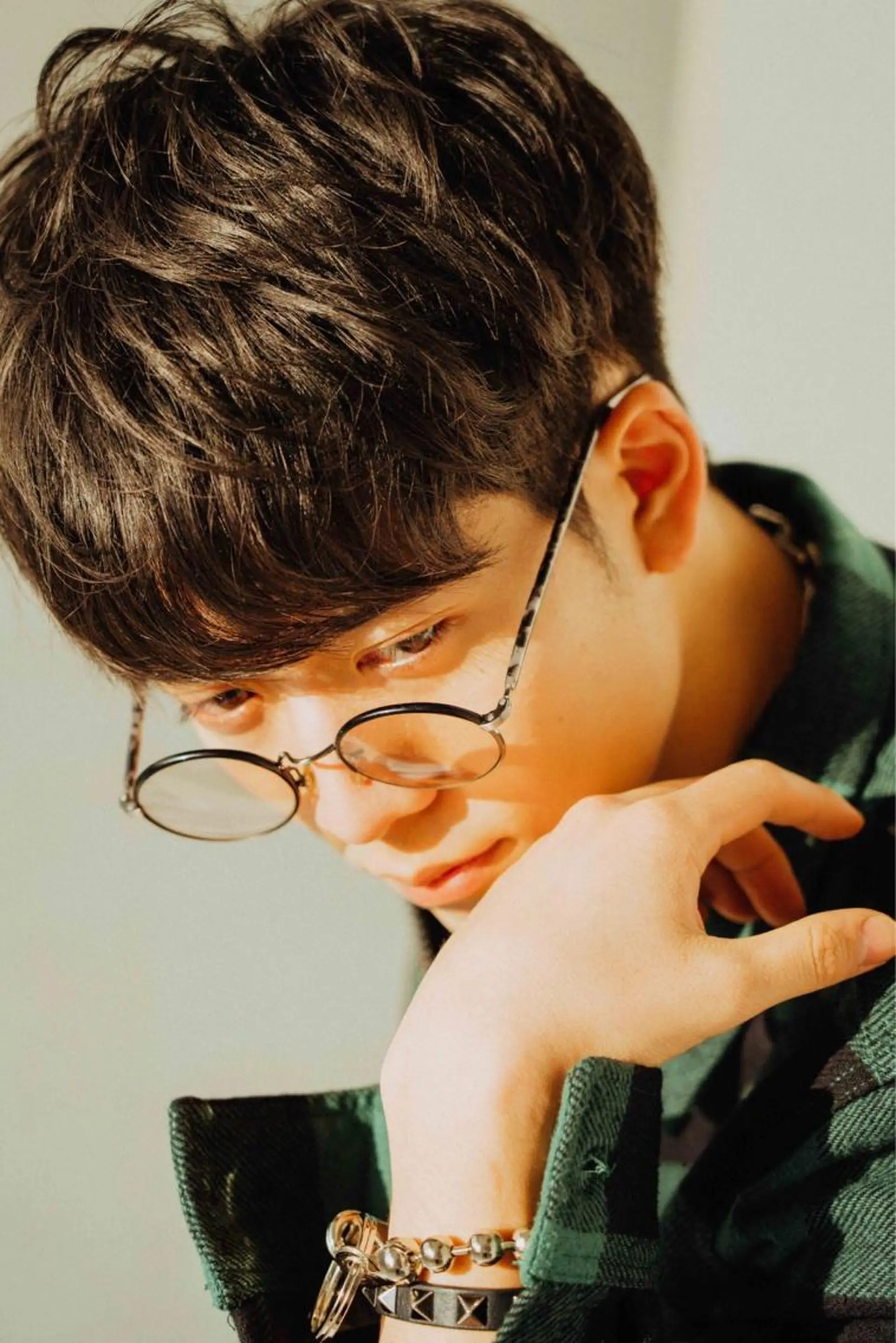 ショート カラー パーマ ヘアアレンジ メンズ キッズ ネイル マツエク・マツパ メンズウルフカット ハンサムショート アディクシーカラー 透明感カラー ボブ unu hair所属・藤井 仁紀のヘアスタイル