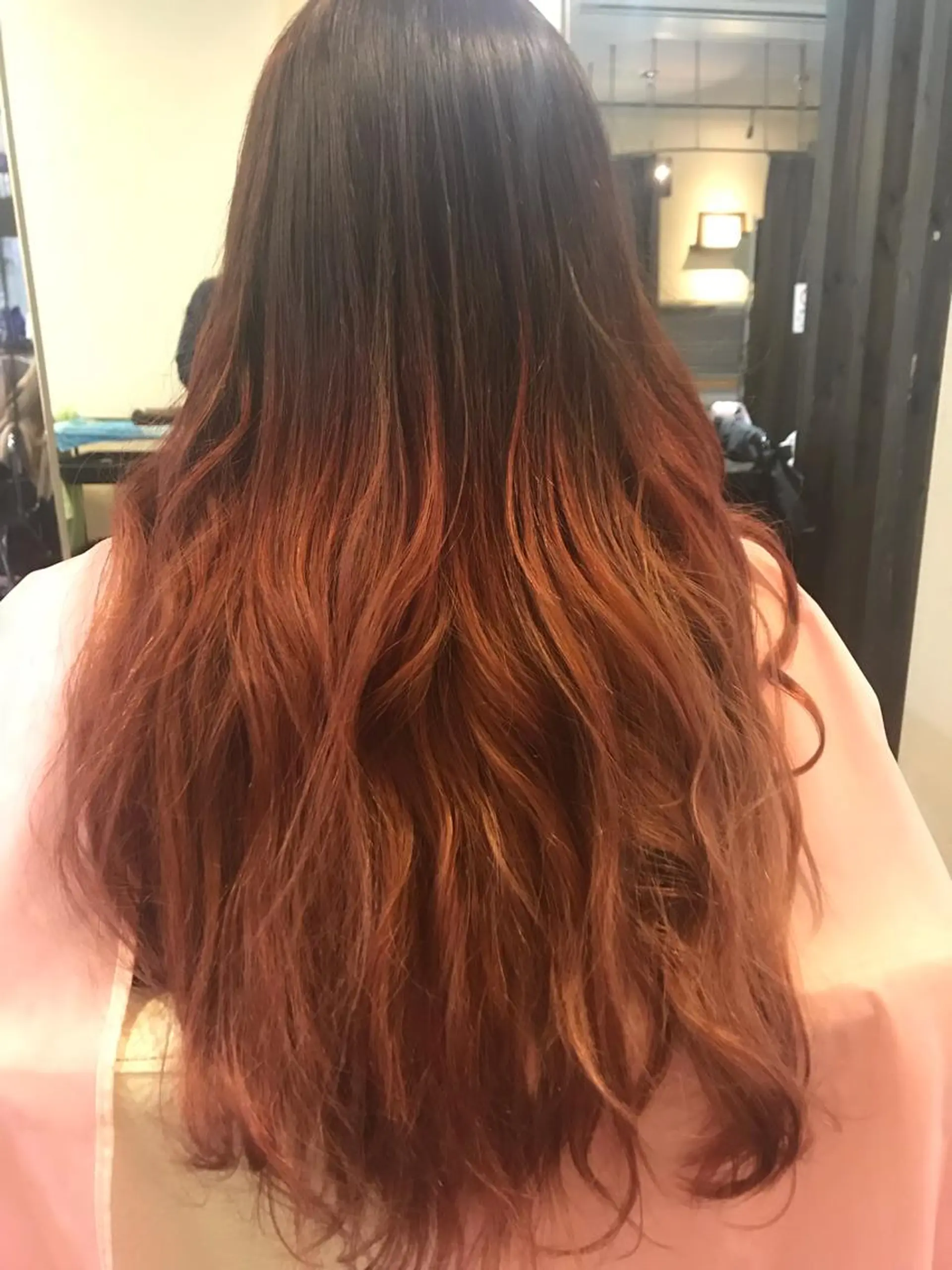 ロング カラー 中本 愛理のヘアスタイル