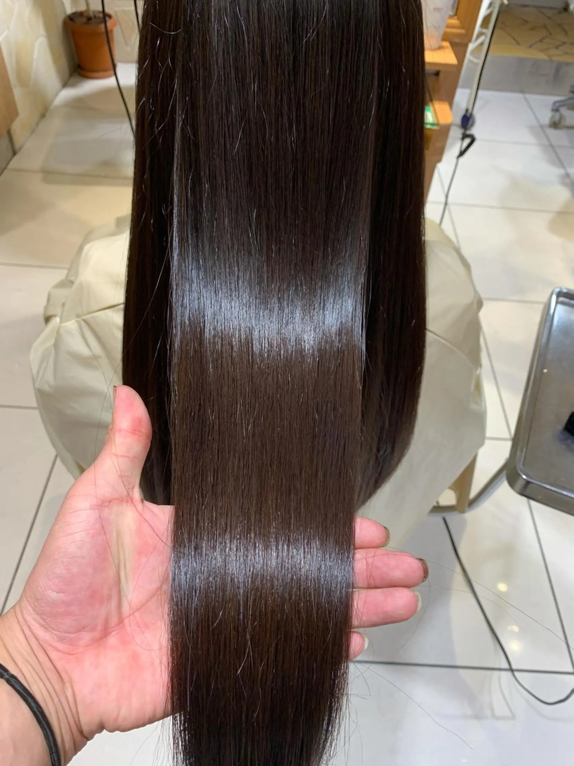 セミロング 新宿メンズパーマ特化 メンズバレイヤージュのヘアスタイル