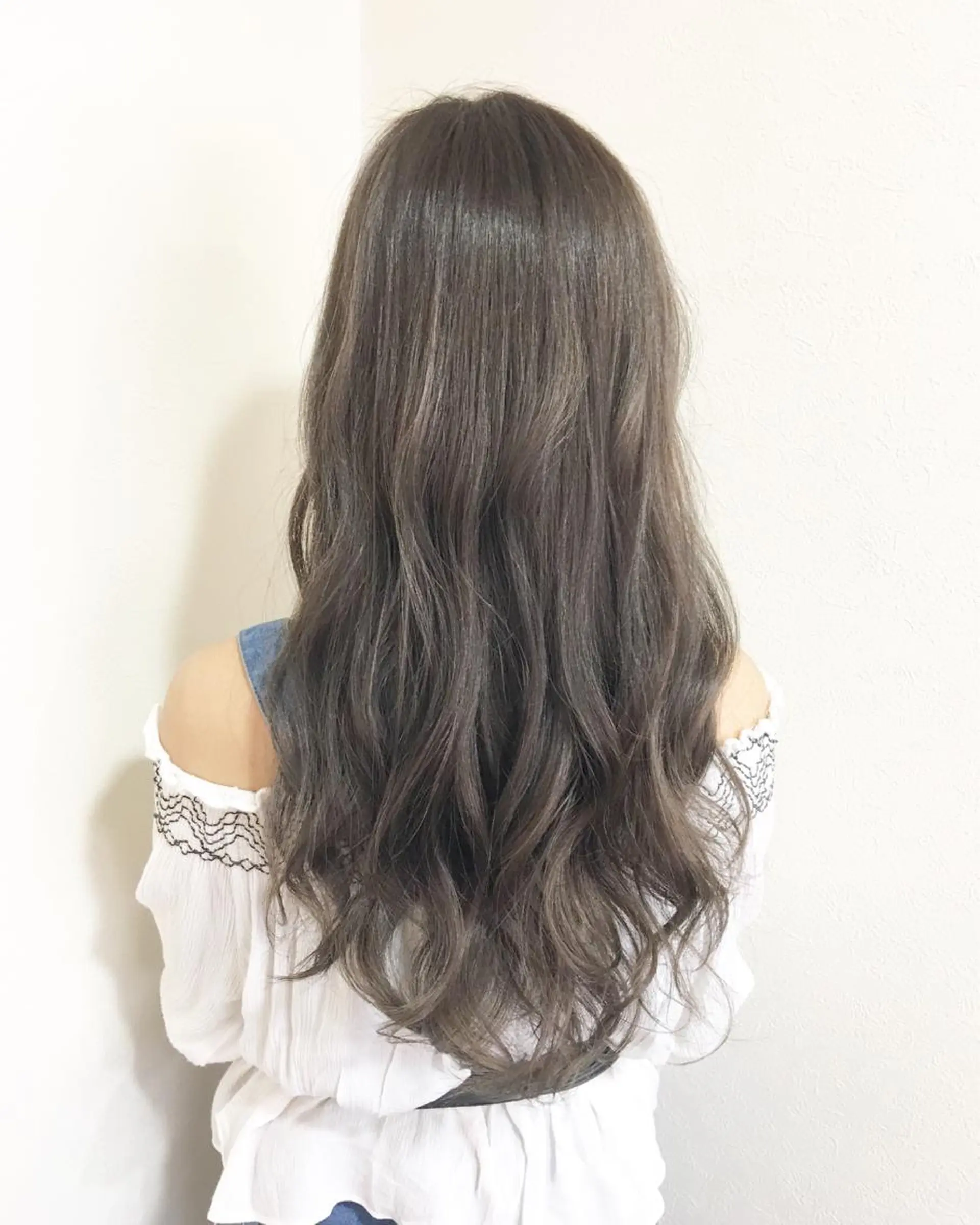 ロング ヤマグチ ヒカルのヘアスタイル