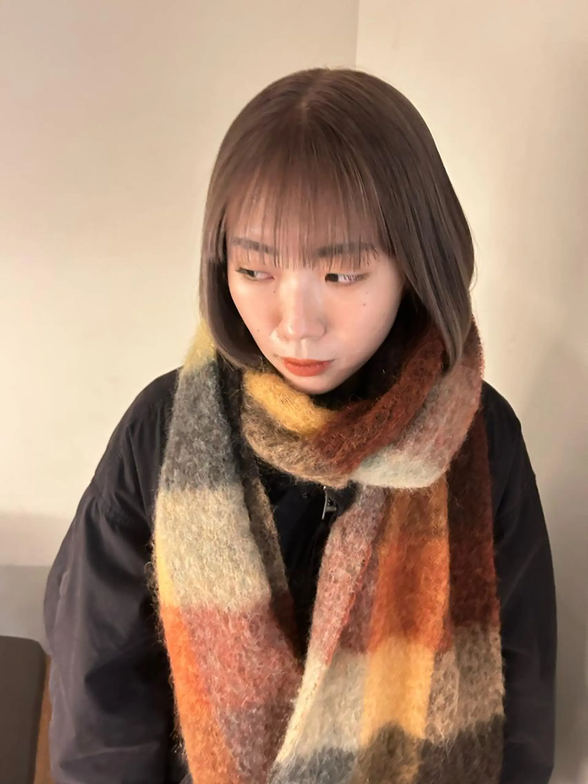 ミディアム 薄暮 マツイ　レンのヘアスタイル