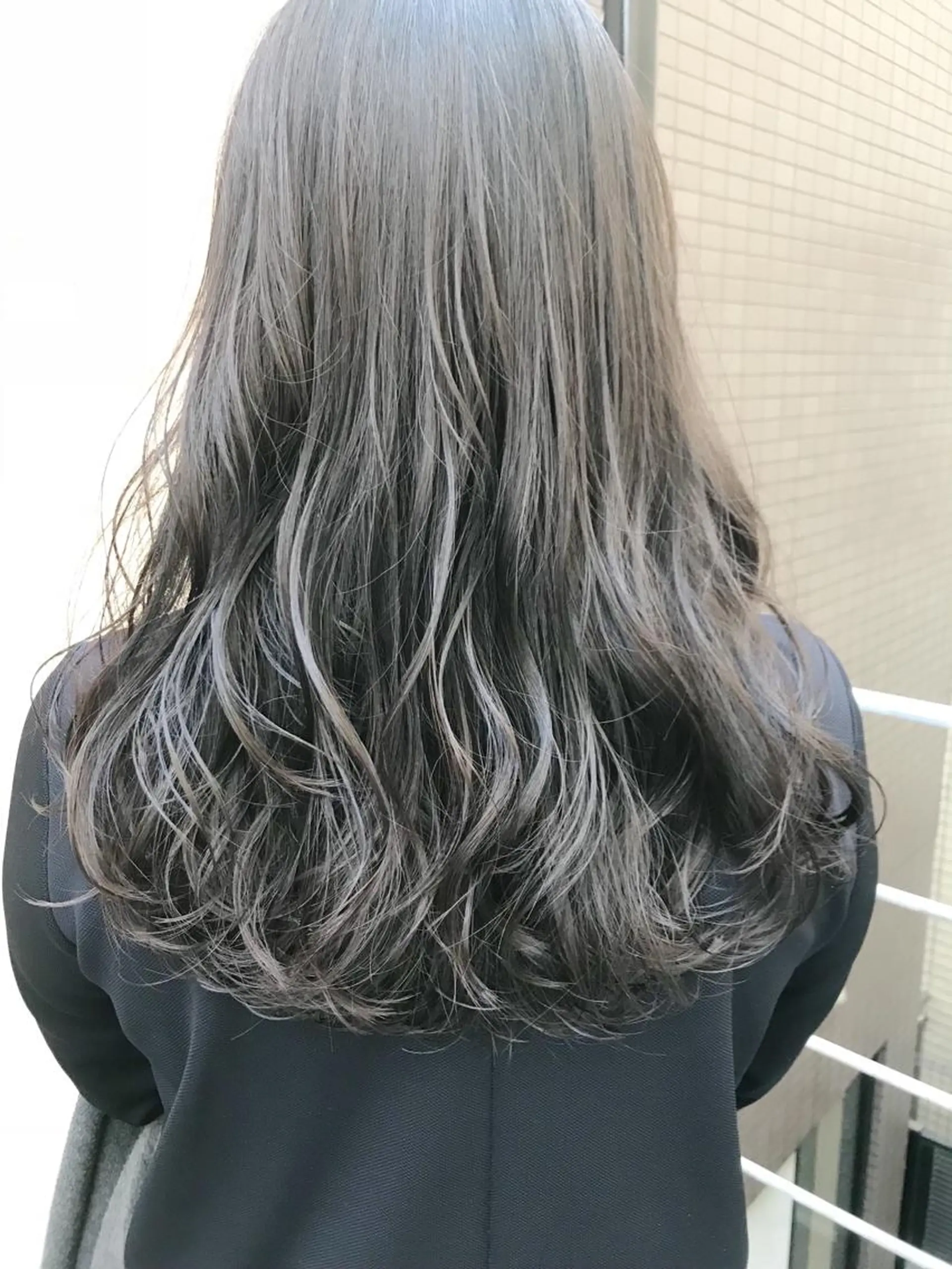 ロング カラー ブルーカラー ブルージュ 【完全マンツー 恵比寿】佐藤 翔のヘアスタイル