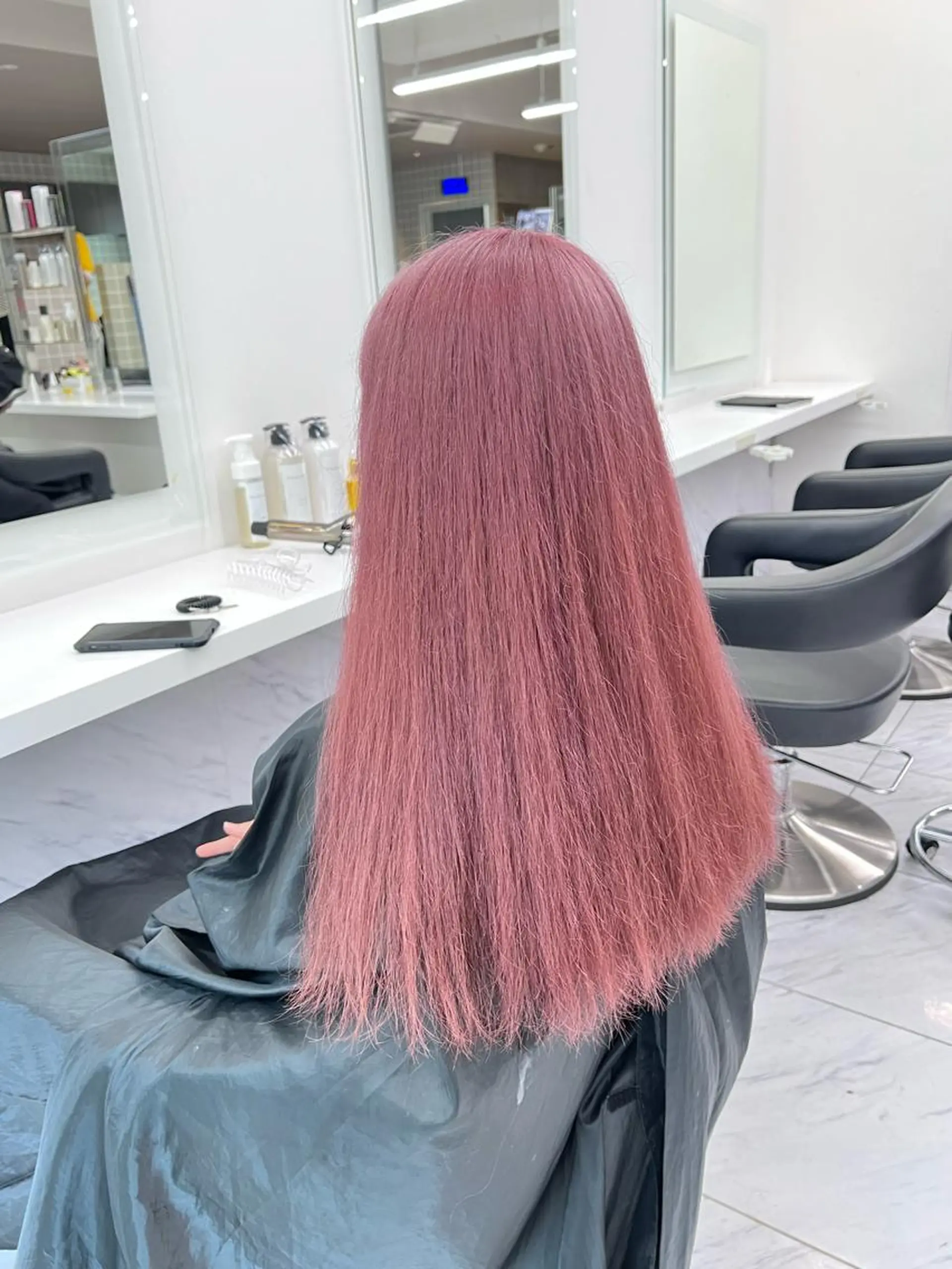 セミロング カラー ヘアアレンジ 🩵 JURI🩵のヘアスタイル