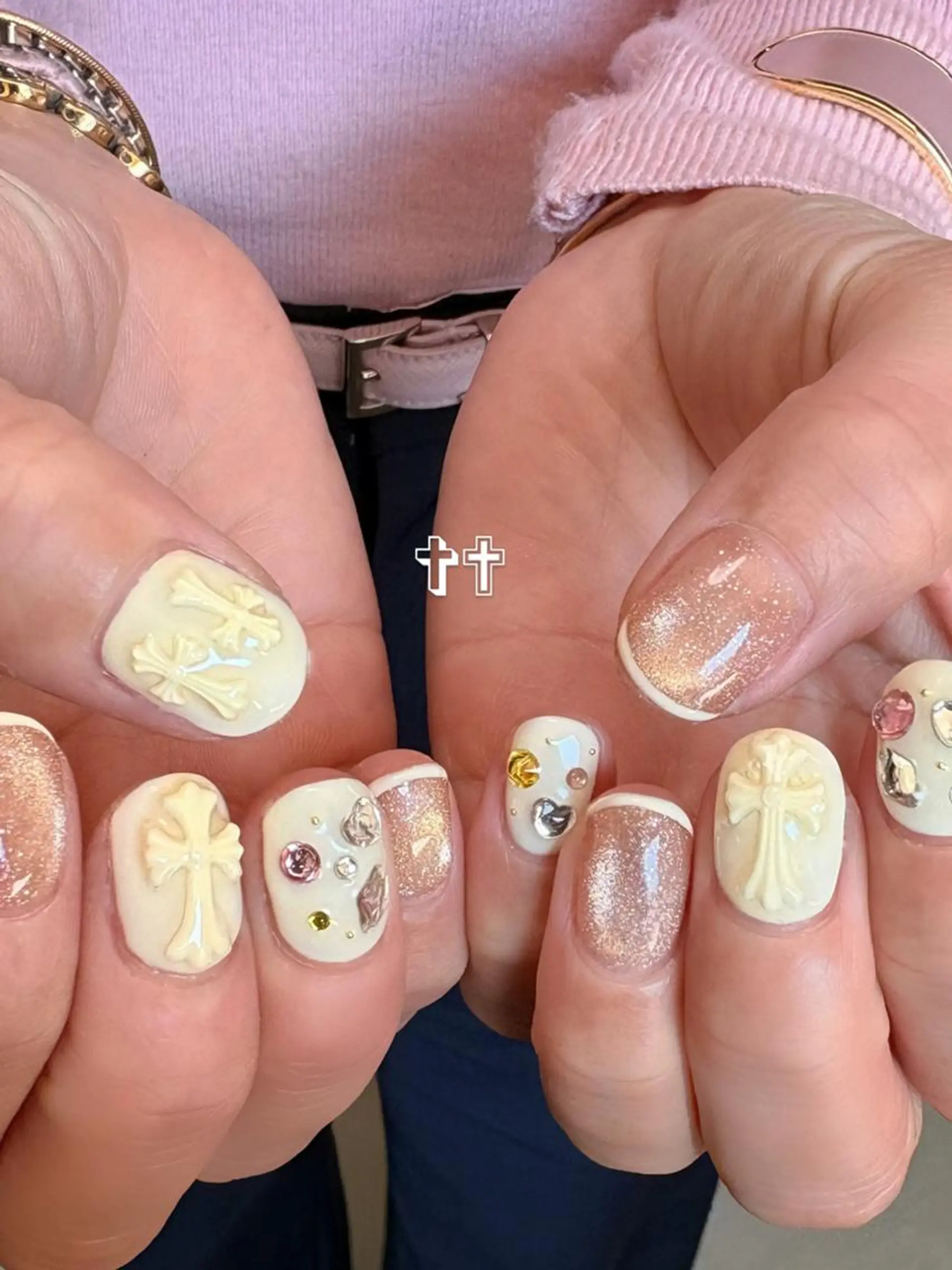 ネイル ハンドネイル フットネイル nail salon mieux(ミュー)のマツエク・マツパデザイン