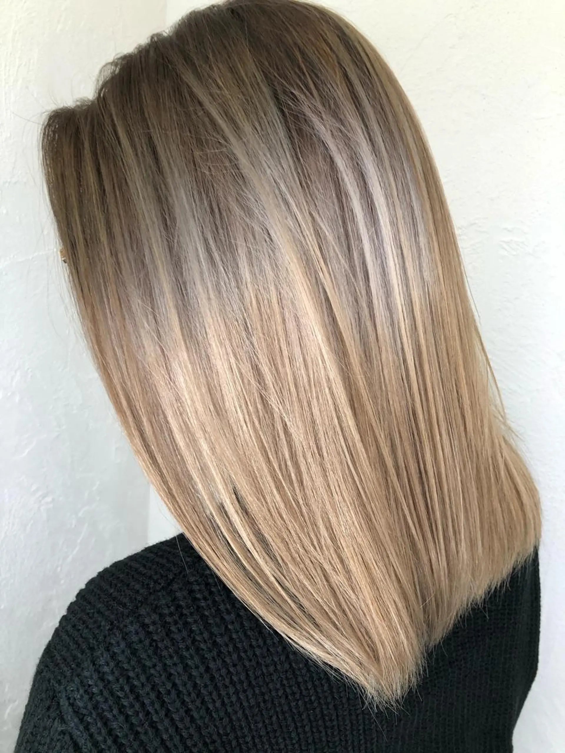 ミディアム カラー LoA International Tokyo所属・モデル募集 LoA新宿代表の眉毛・アイブロウイメージ