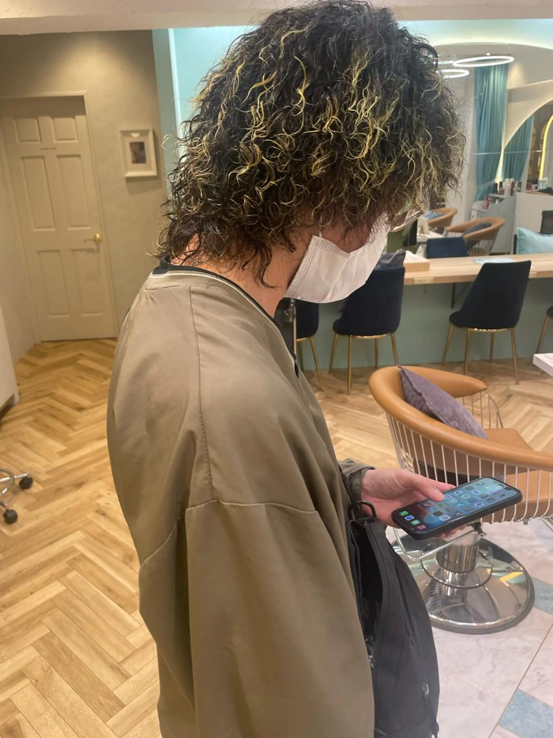 ミディアム ミディアムパーマ ♥️ブリーチ/ボブ/ レイヤー♥️maiのヘアスタイル