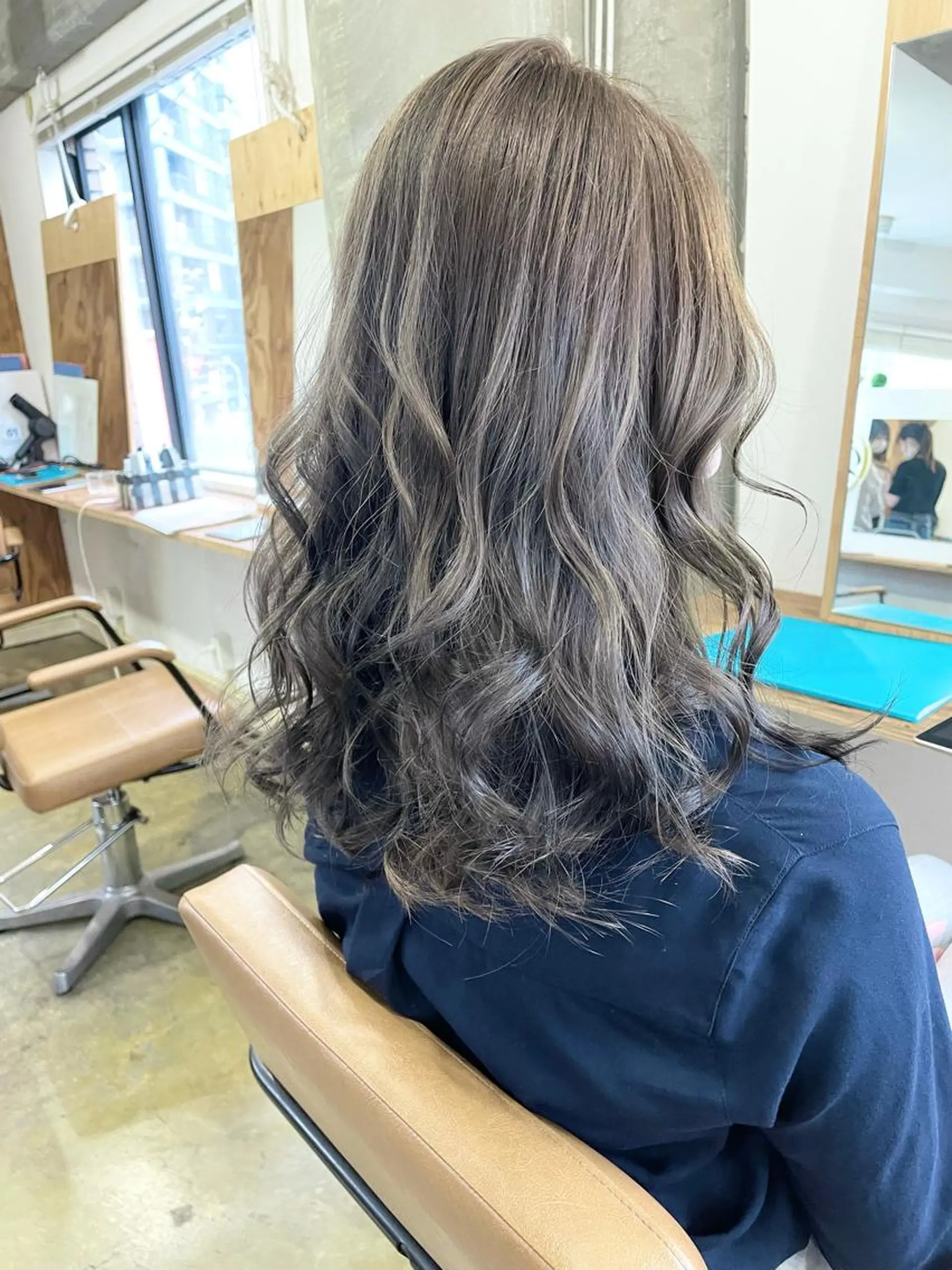 セミロング カラー ヘアカラー トリートメント 💎髪質改善💎 デザイナーshinのヘアスタイル