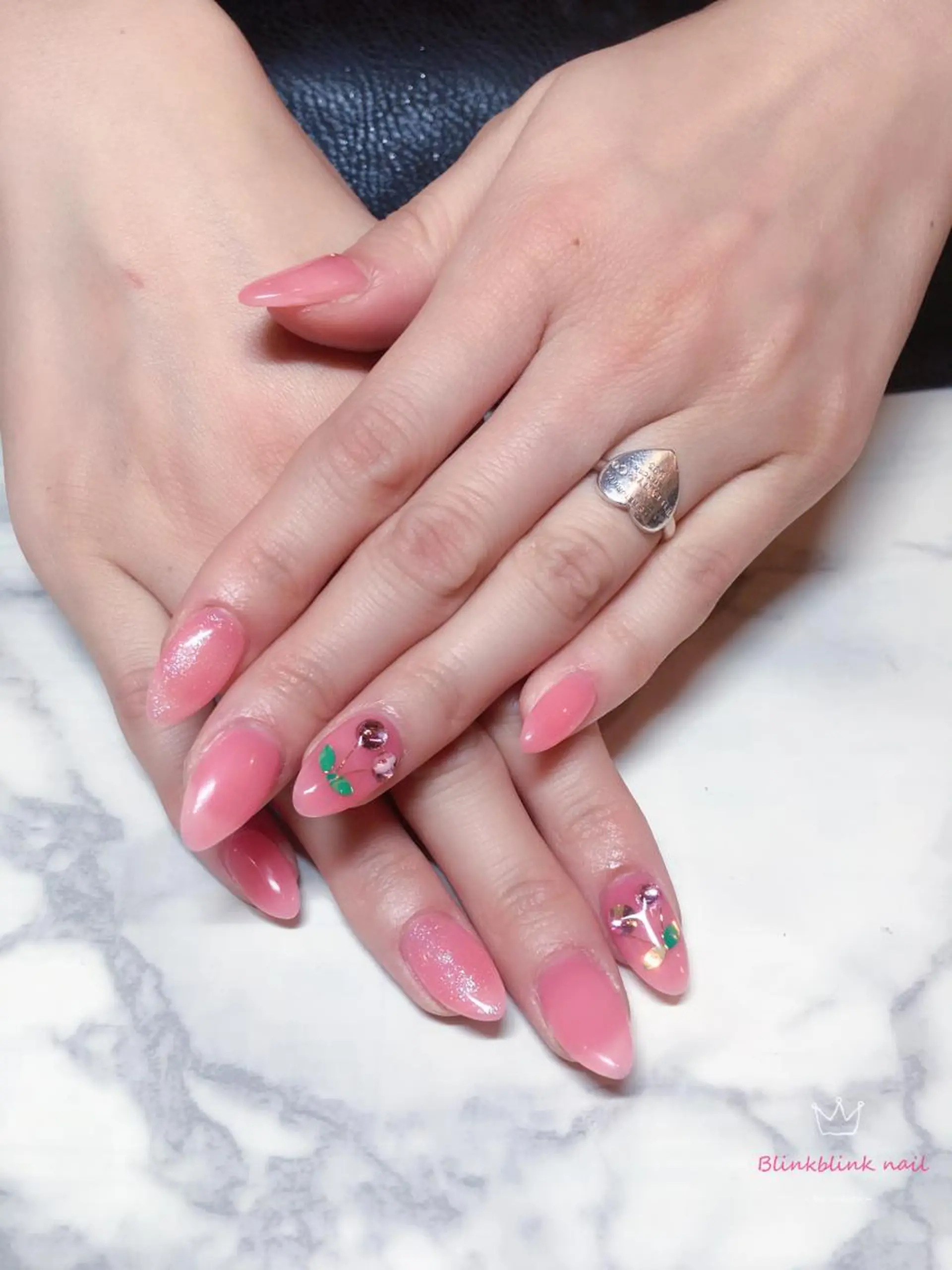 ミディアム ネイル Style Nailのネイルデザイン