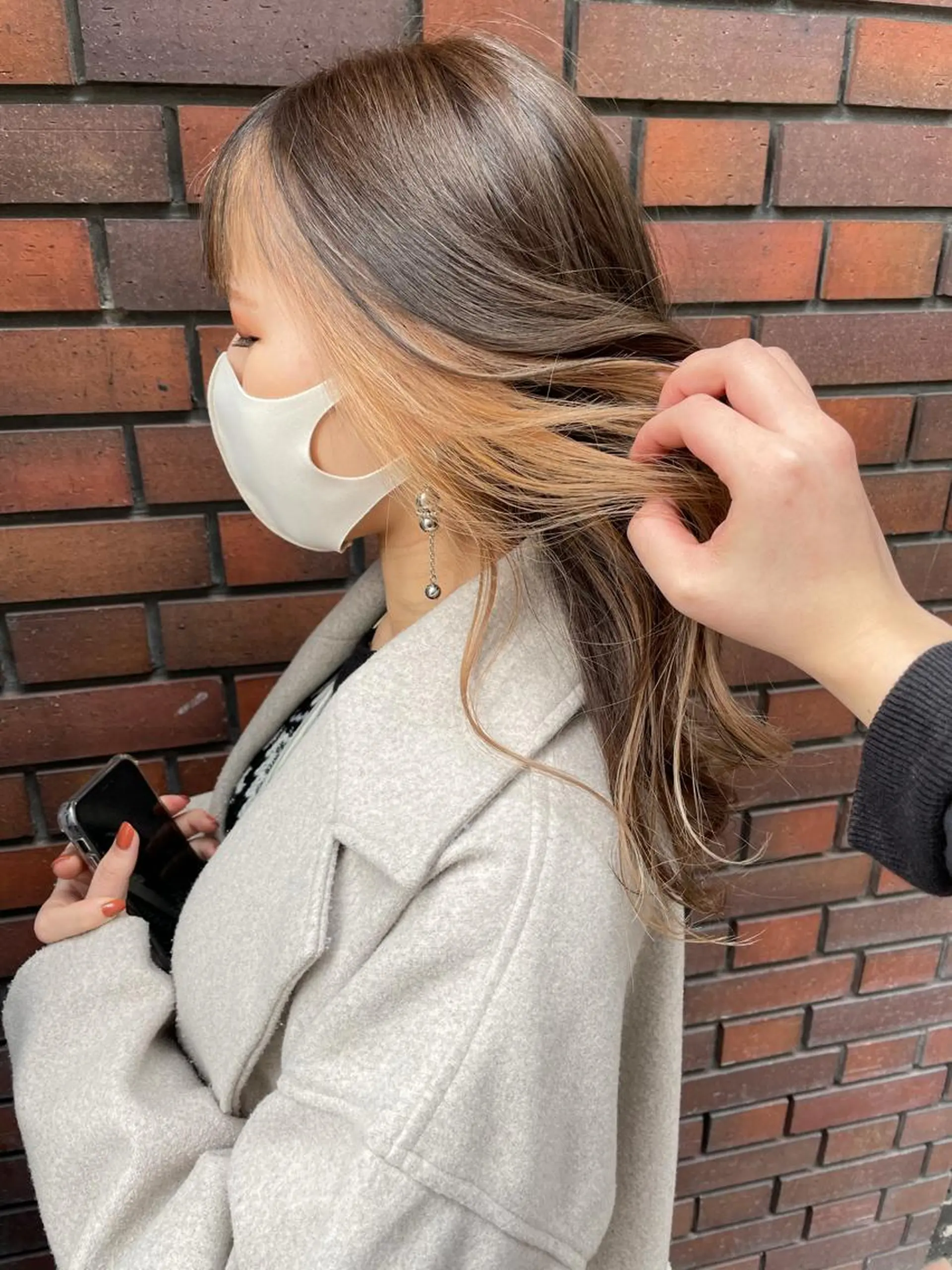 セミロング ヘアカラー 大泉 美久のヘアスタイル
